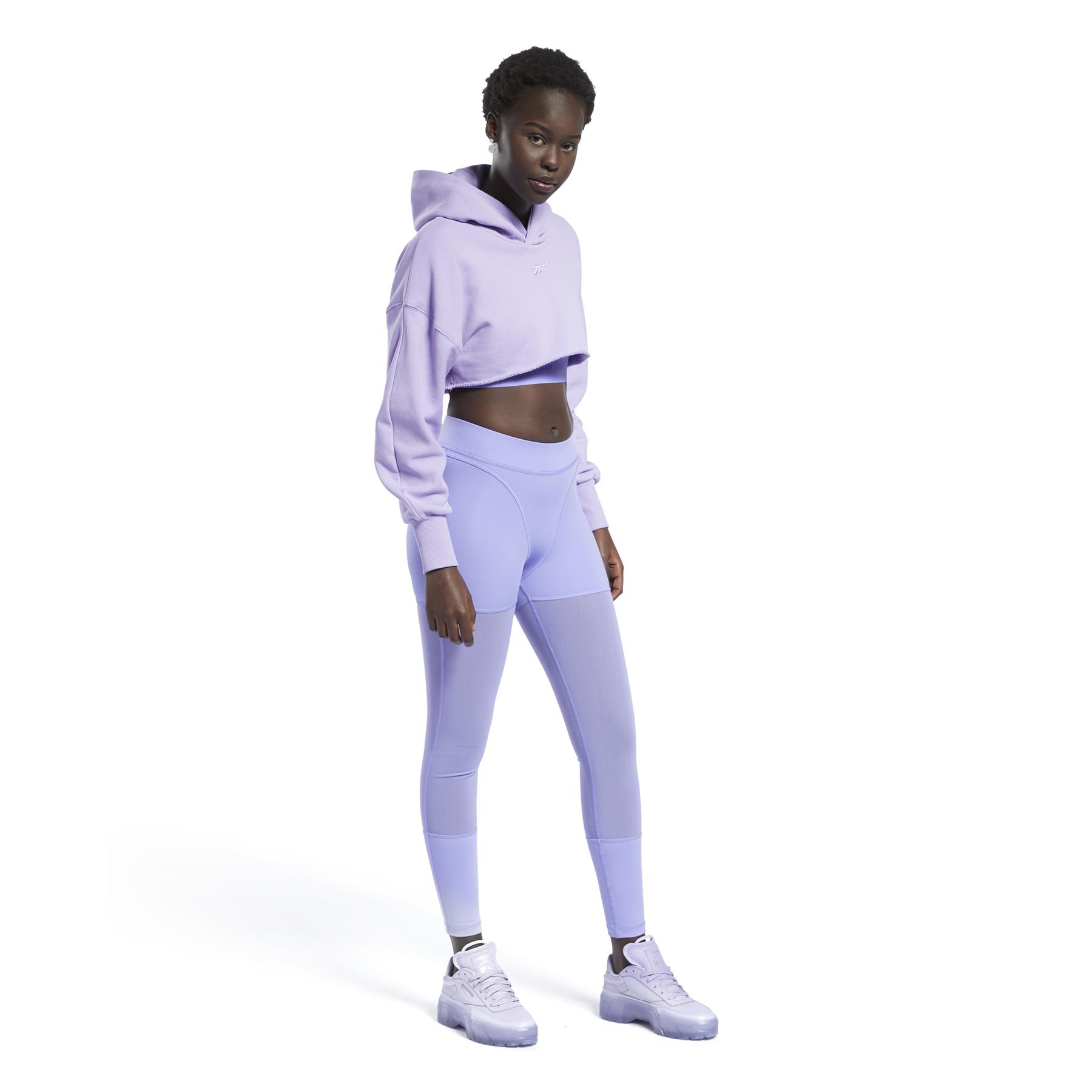 product/r/e/reebok-classics_hb1745_4_apparel_on_model_side_view_white.jpg