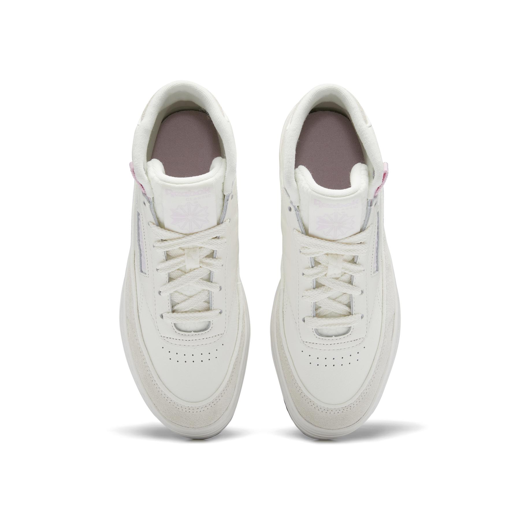 product/r/e/reebok_gv7034_2_footwear_photography_top_portrait_view_white.jpg