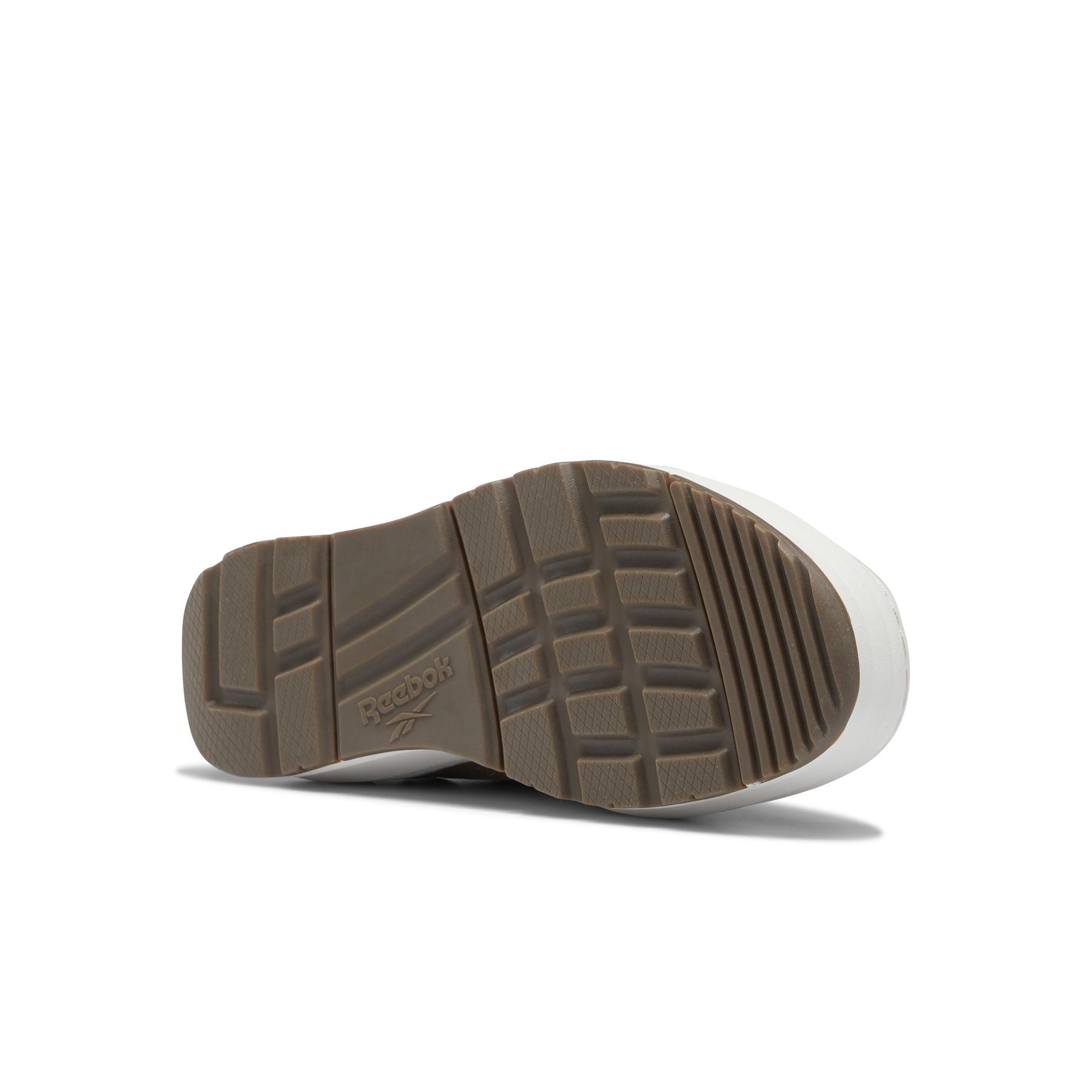 product/r/e/reebok_gv7035_3_footwear_photography_bottom_view_white.jpg