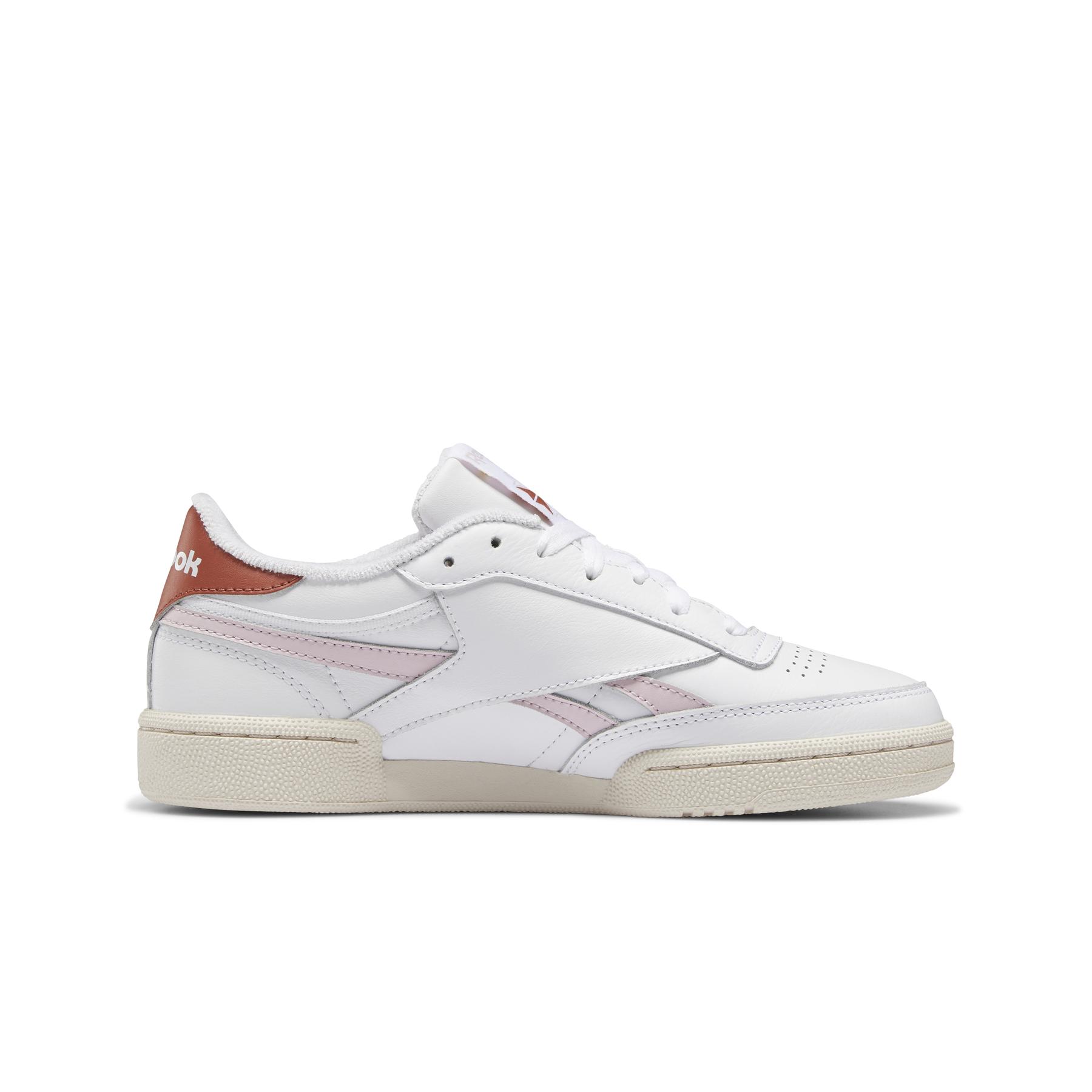 product/r/e/reebok_h68693_4_footwear_photography_side_medial_center_view_white_000.jpg