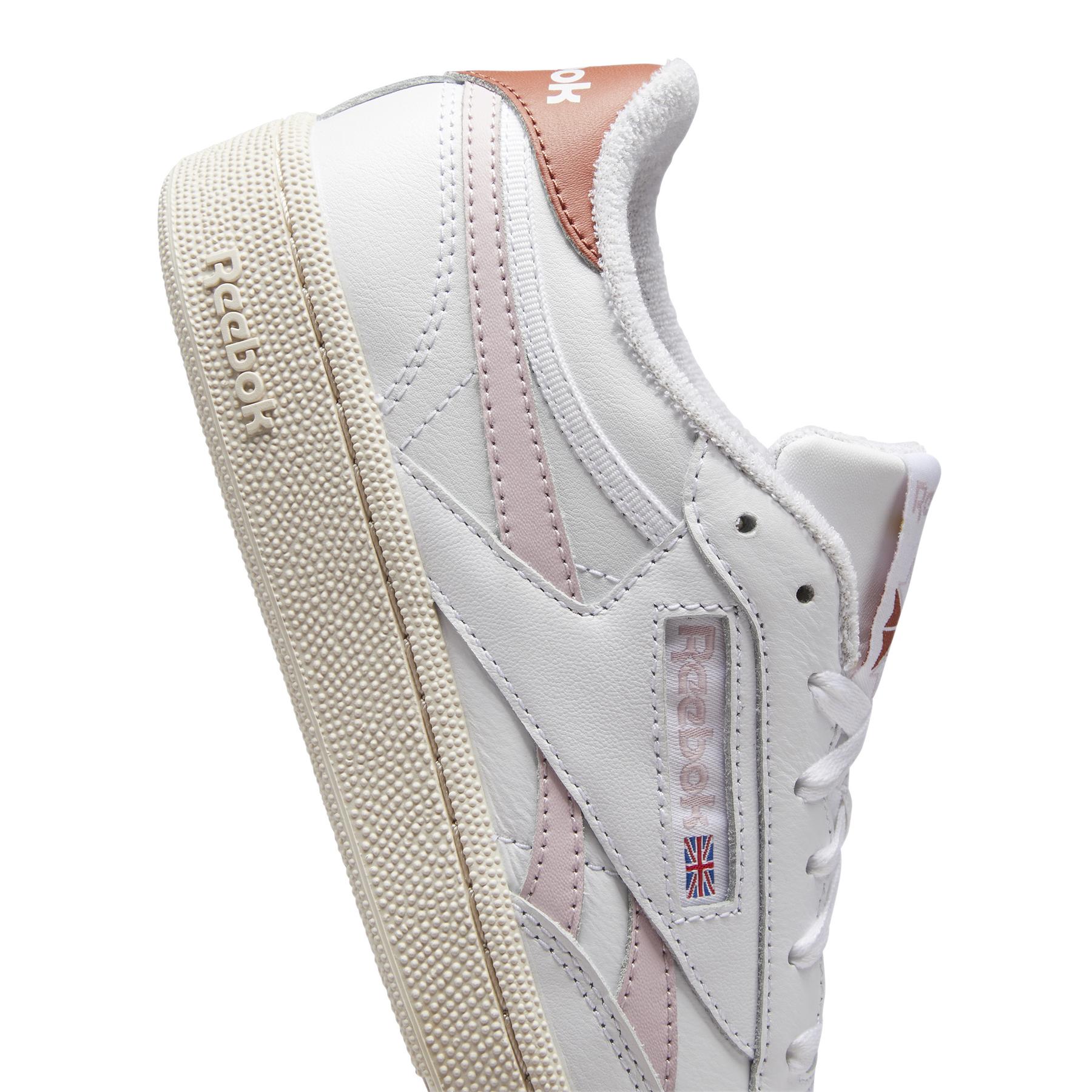 product/r/e/reebok_h68693_8_footwear_photography_detail_view_2_white_000.jpg