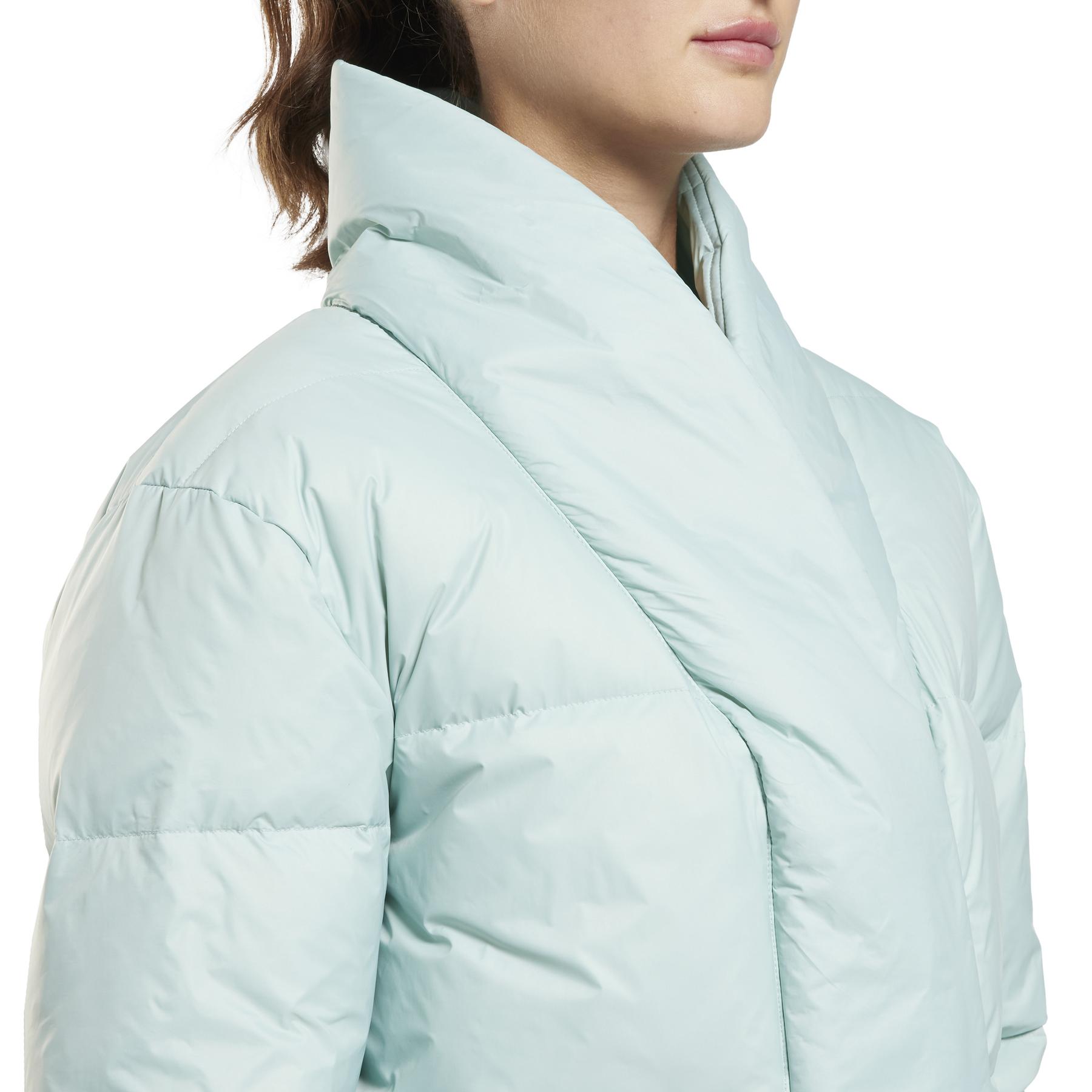 product/r/e/reebok_hh7254_5_apparel_on_model_detail_view_1_white.jpg