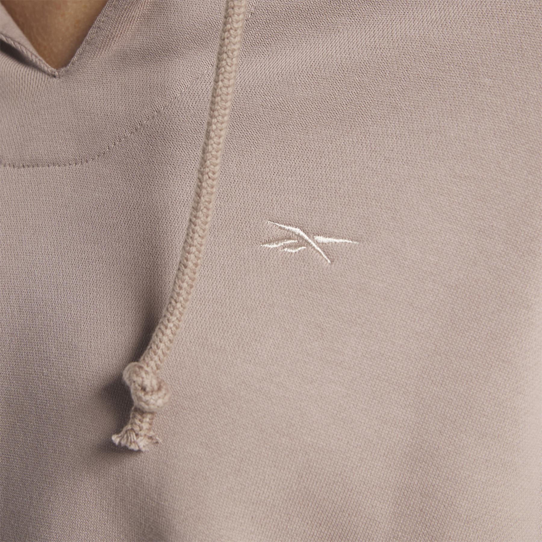 product/r/e/reebok_hs0397_6_apparel_on_model_detail_view_2_white.jpg