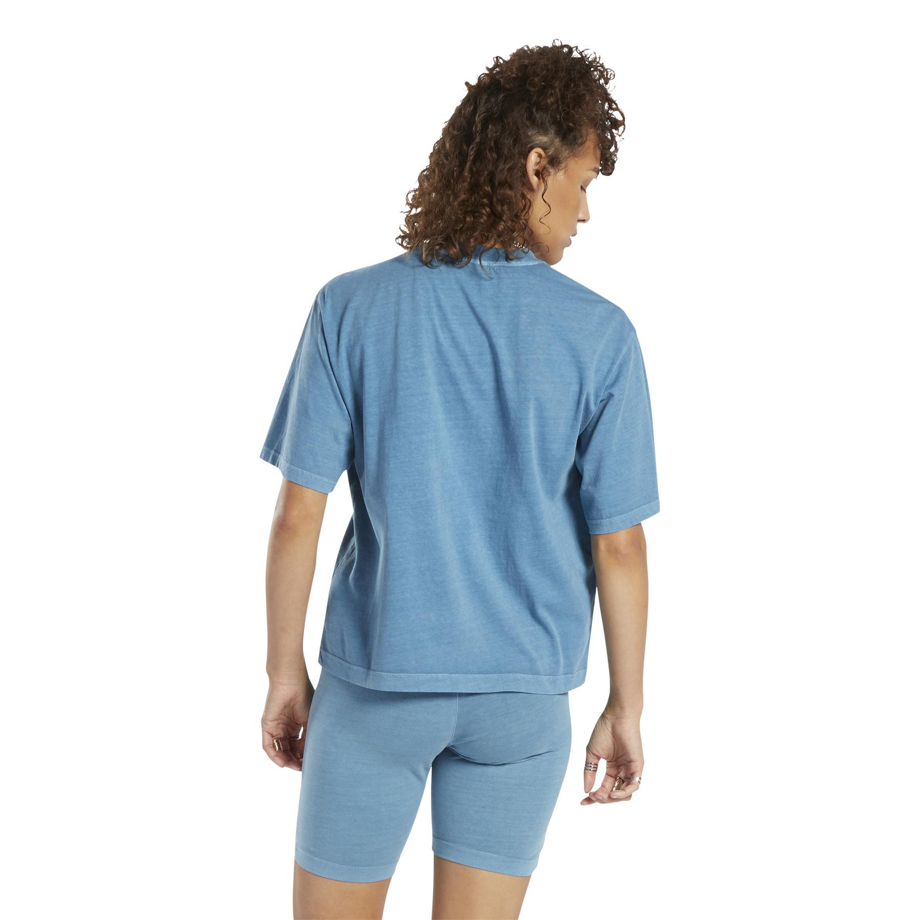 product/r/e/reebok_ht7857_3_apparel_on_model_back_view_white.jpg