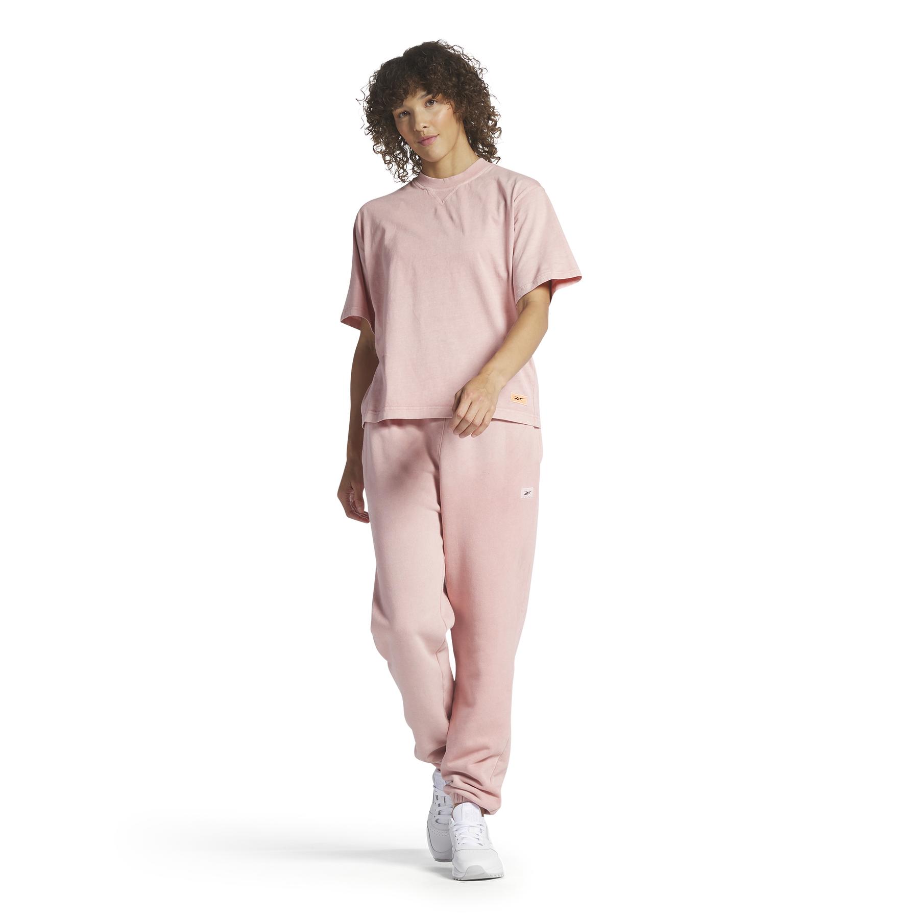 product/r/e/reebok_hy2708_4_apparel_on_model_side_view_white.jpg