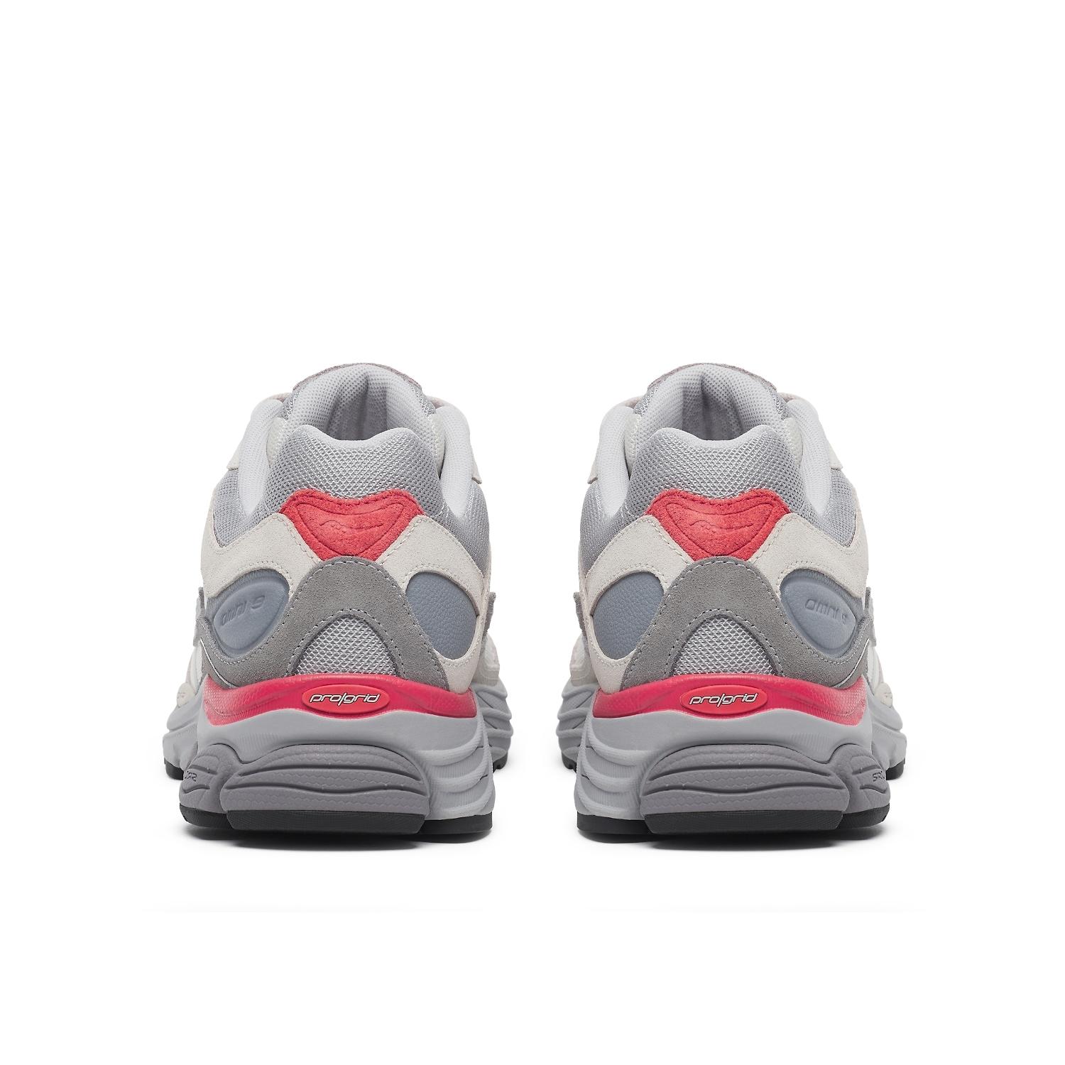 product/s/a/saucony_s70845-1_3-nw091825.jpg