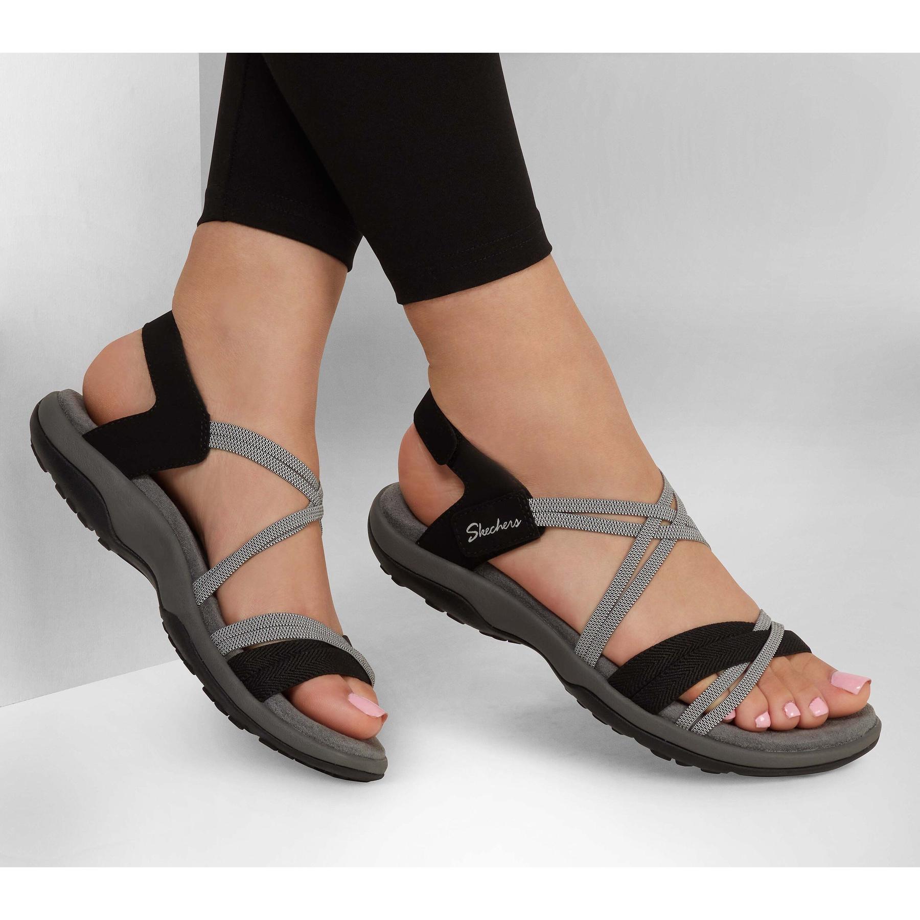product/s/k/skechers_163112-bkcc_200.jpg