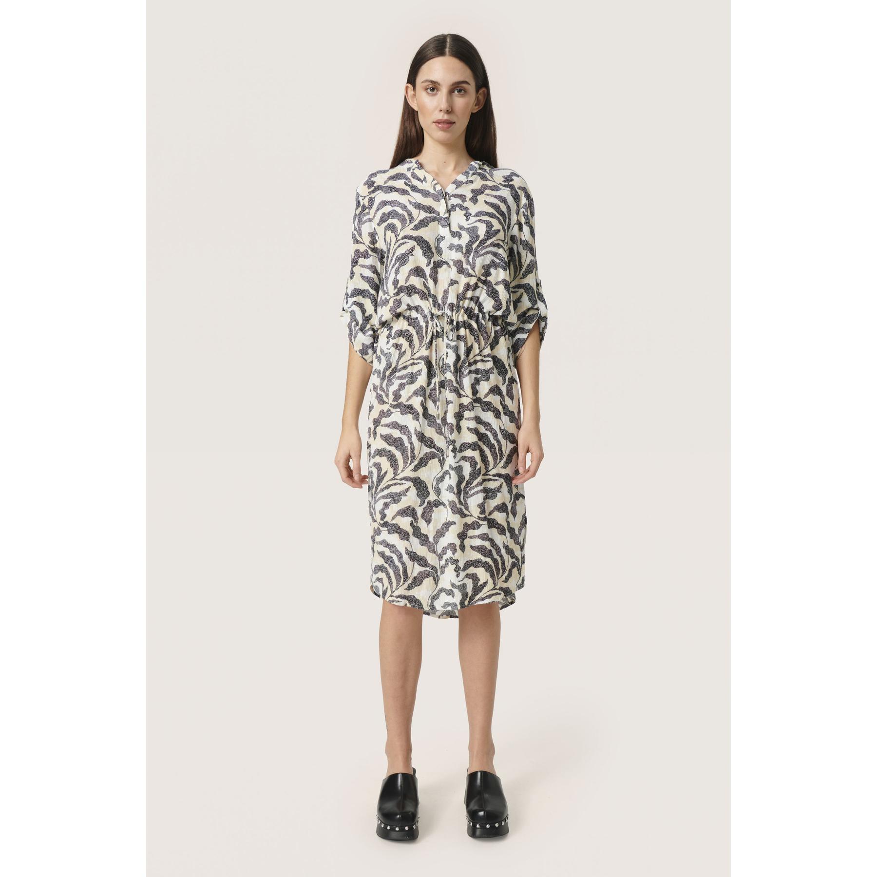 product/s/o/soaked-in-luxury_30403113-302086_1.jpg