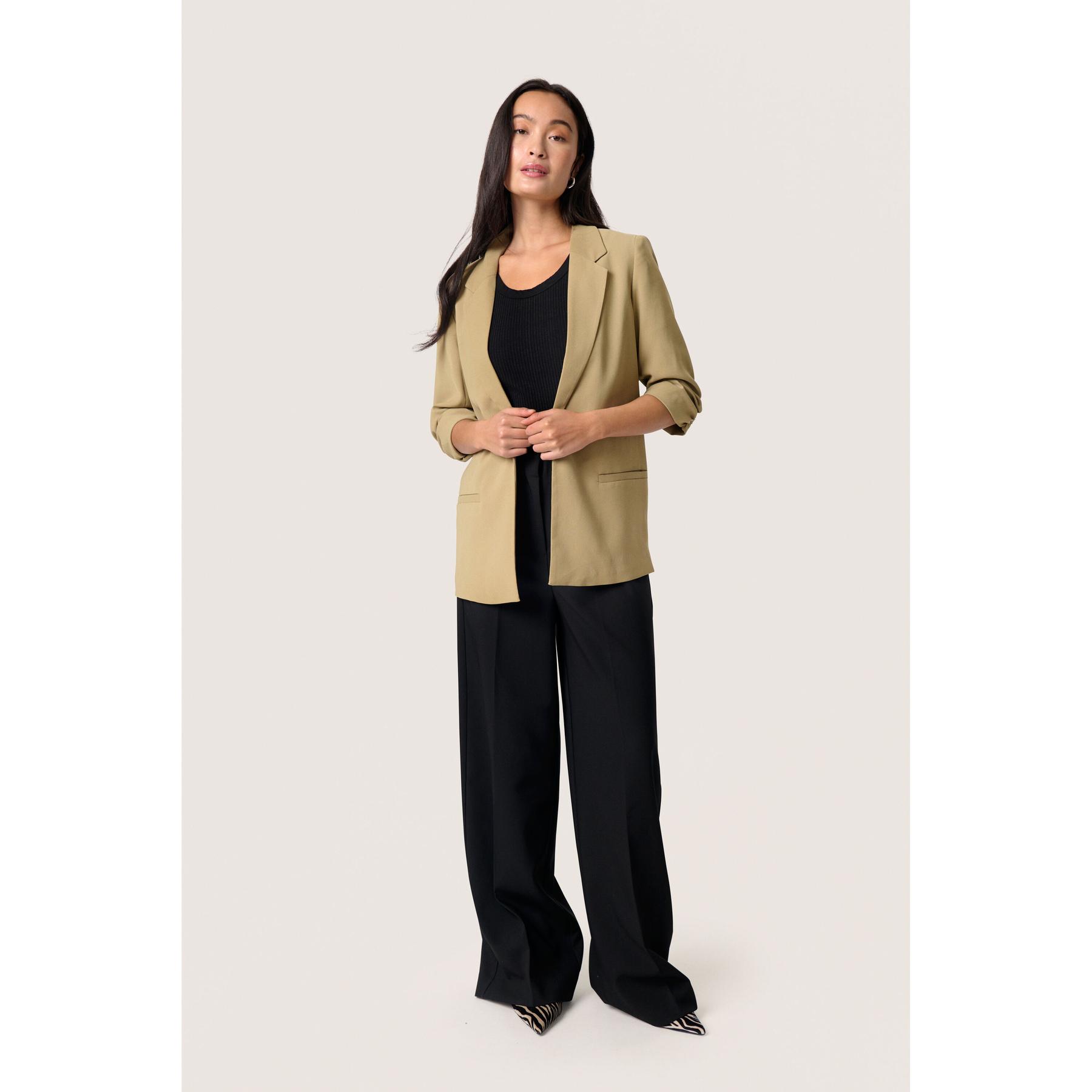 product/s/o/soaked-in-luxury_30403608-171019_0.jpg