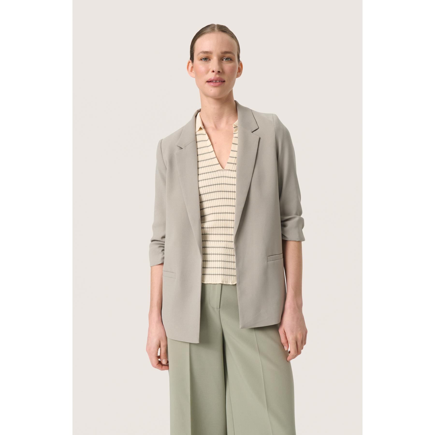 product/s/o/soaked-in-luxury_30403608-176206_5.jpg