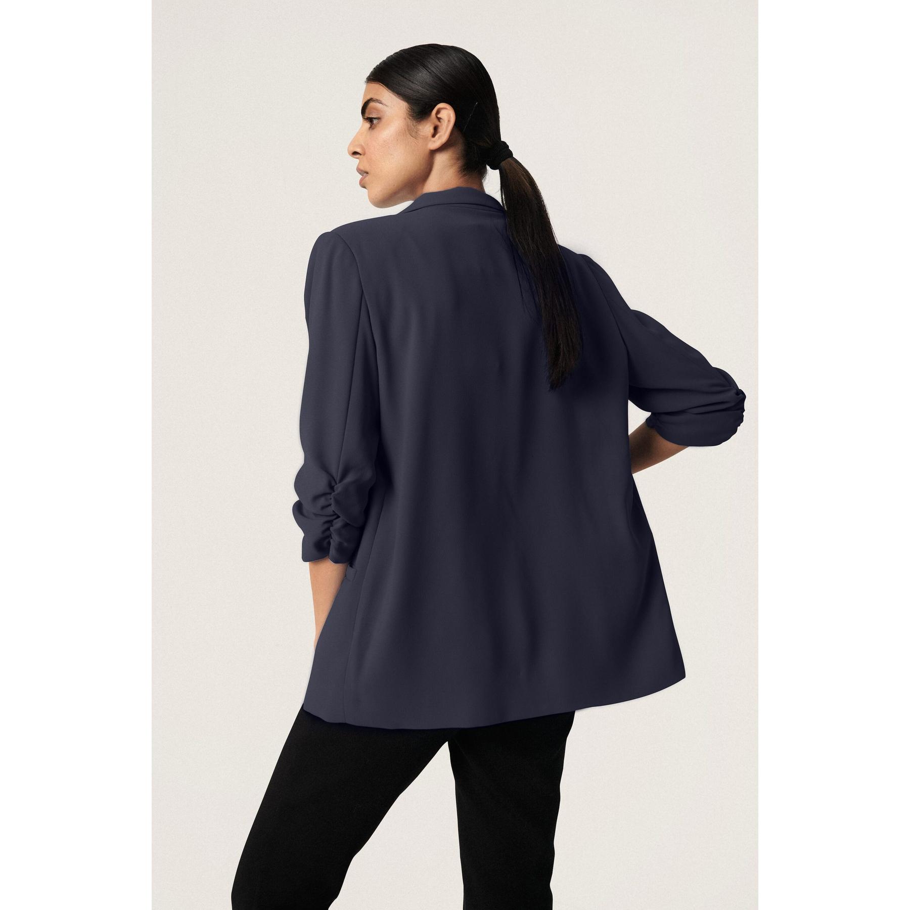 product/s/o/soaked-in-luxury_30403608-42022_navy_5.jpg