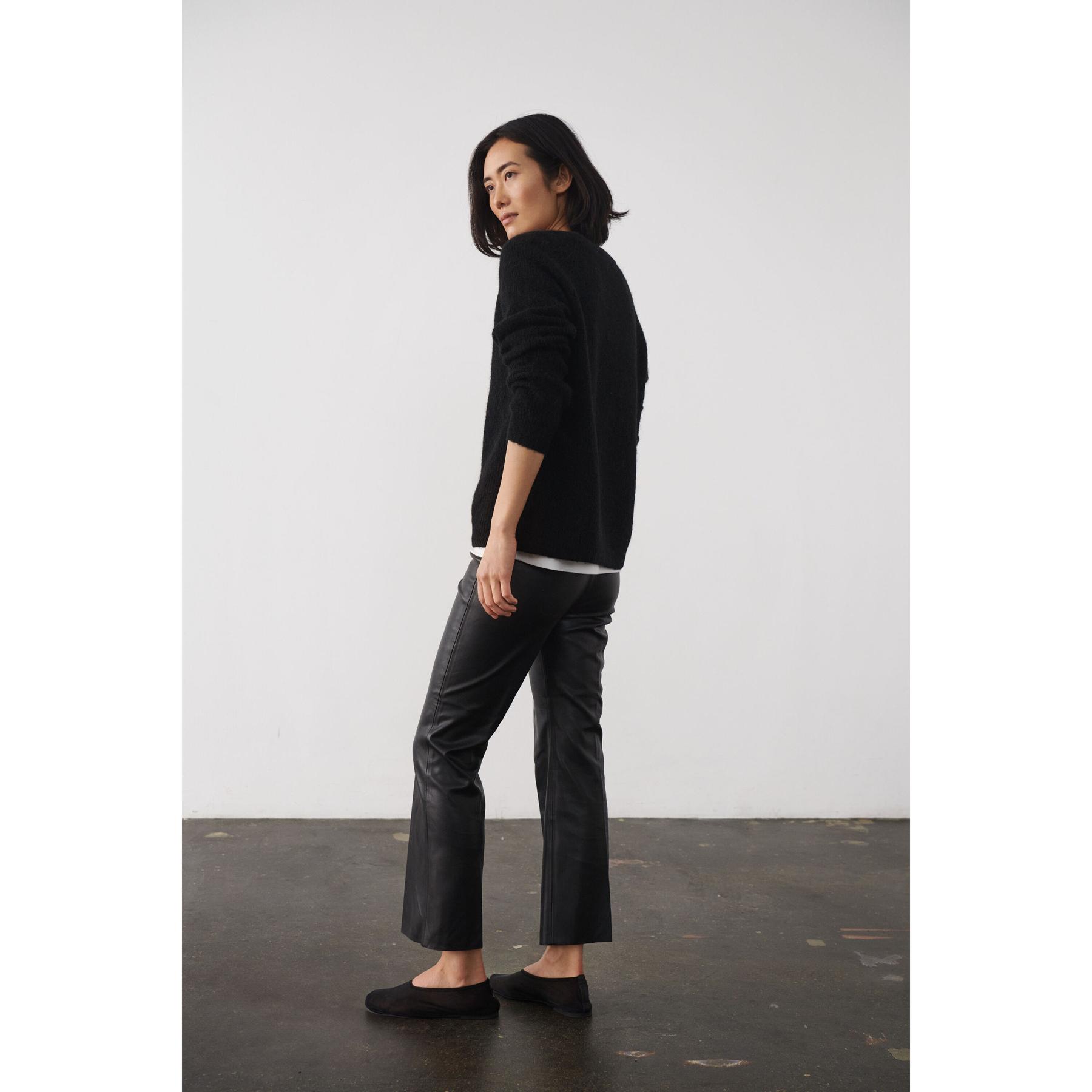 product/s/o/soaked-in-luxury_30404598-40050_6.jpg
