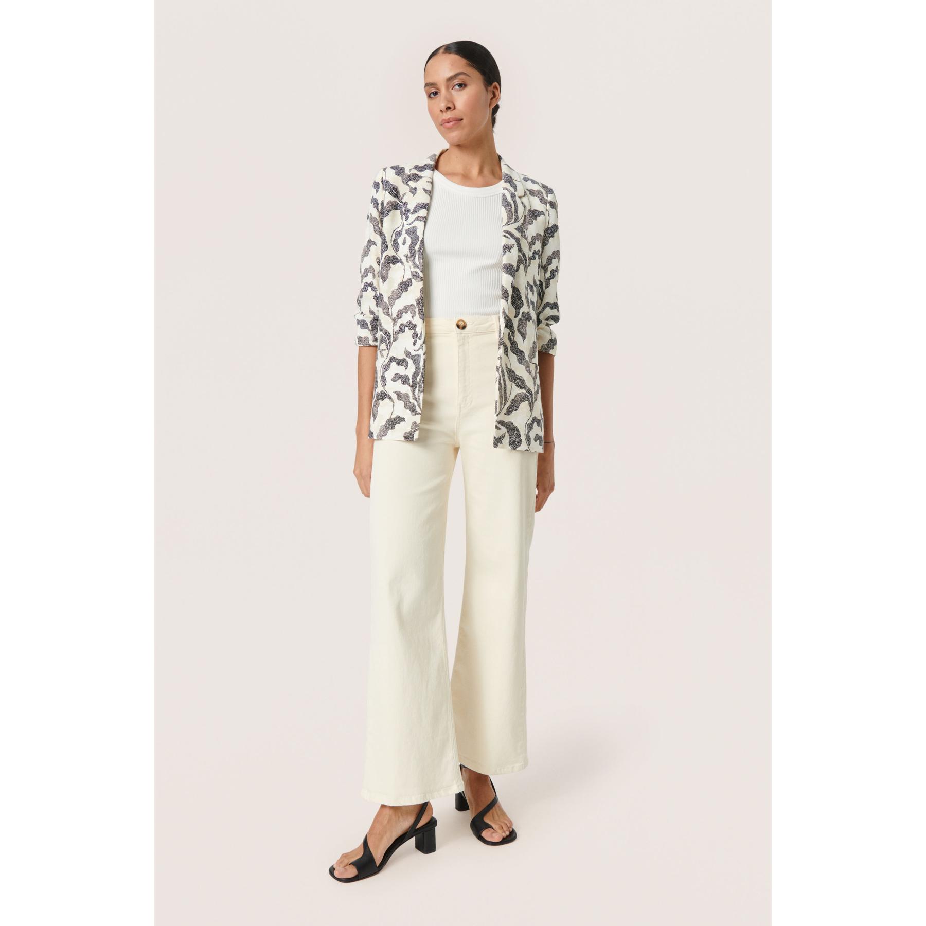 product/s/o/soaked-in-luxury_30405041-302086_3.jpg