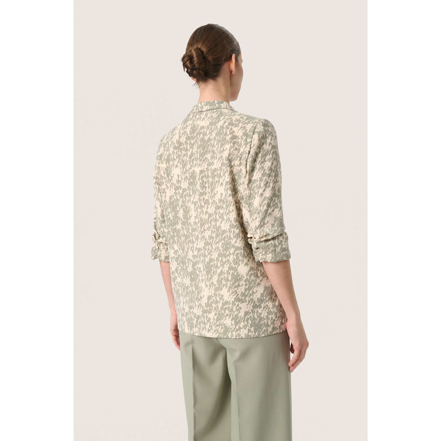 product/s/o/soaked-in-luxury_30405041-303061_5.jpg
