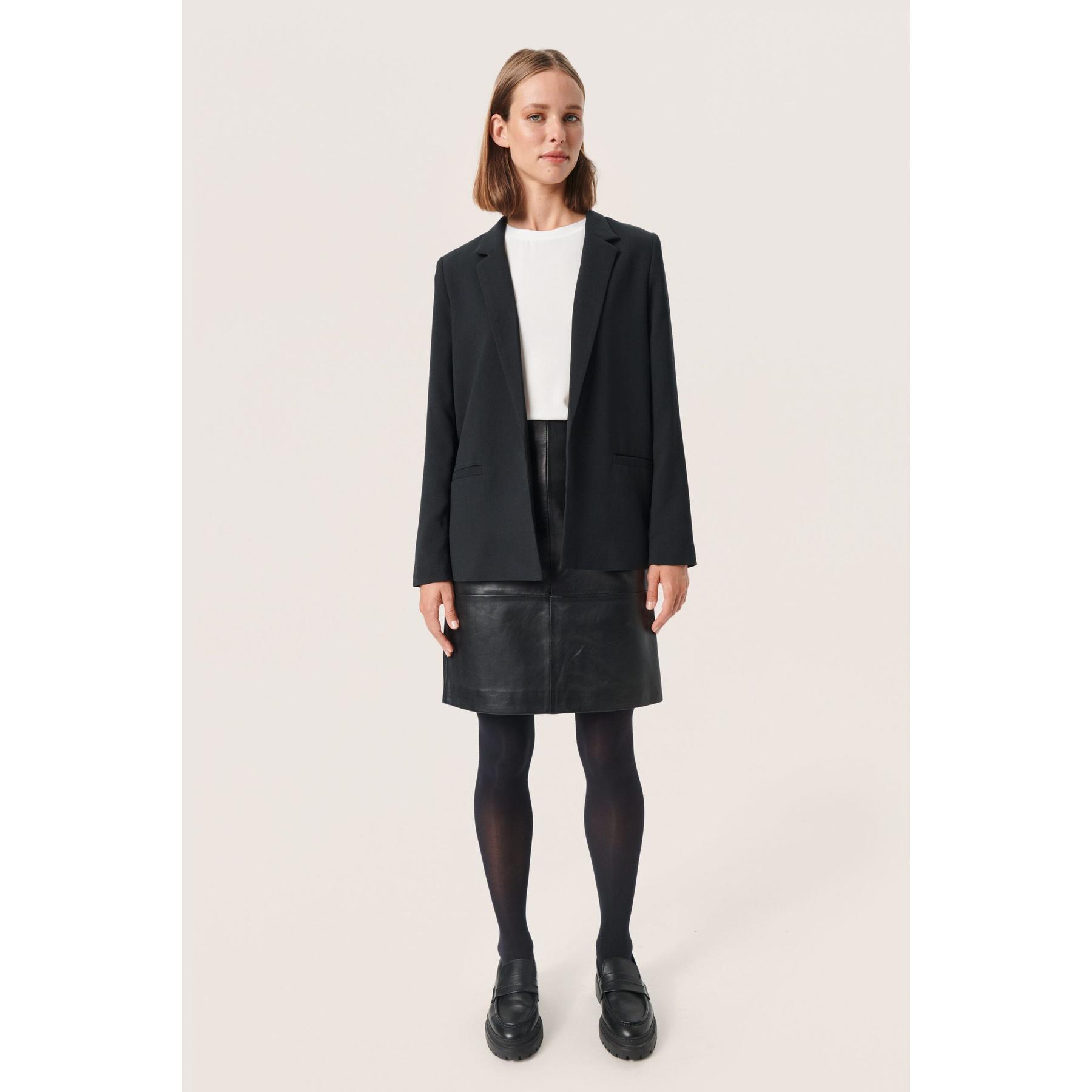 product/s/o/soaked-in-luxury_30405412-40050_black_3.jpg