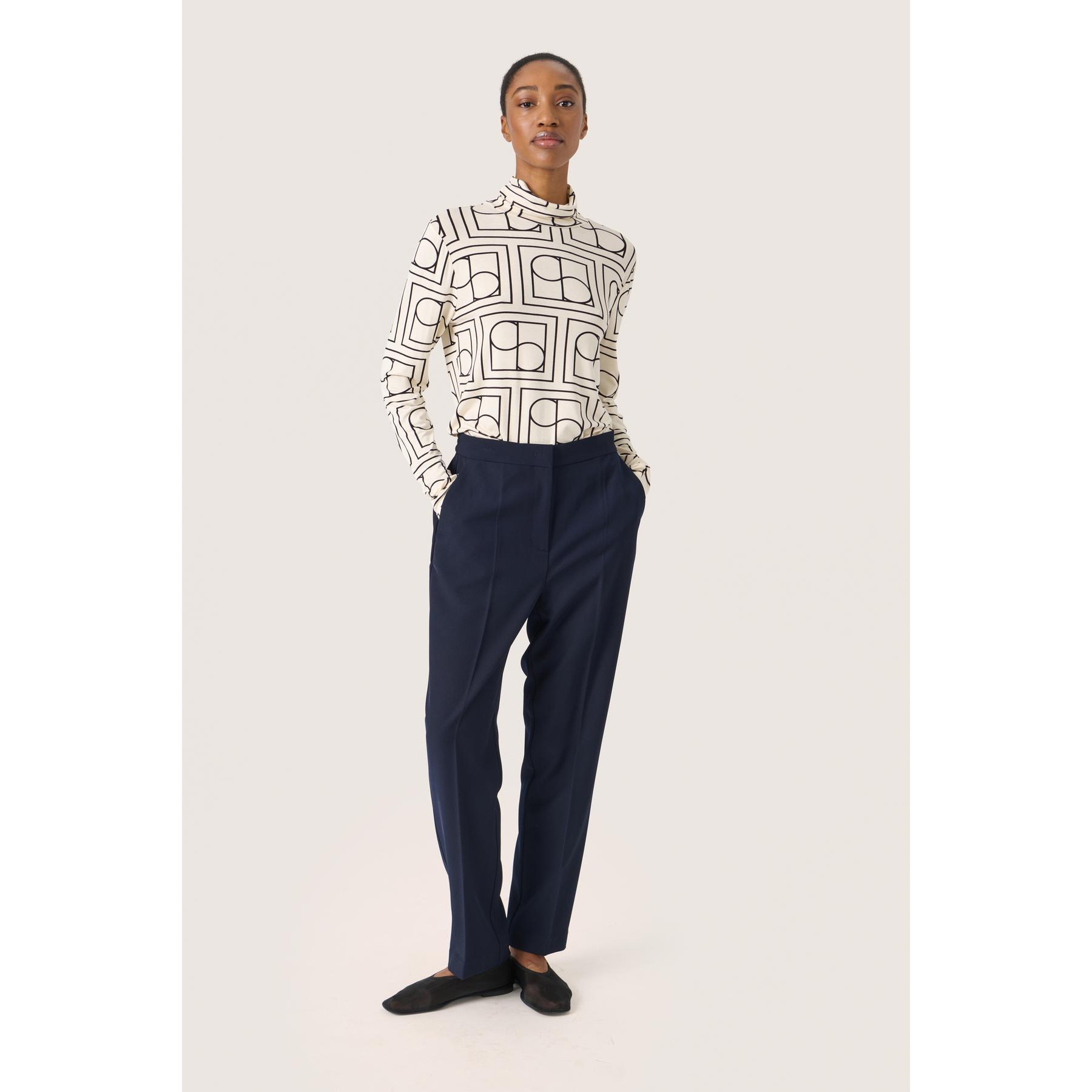 product/s/o/soaked-in-luxury_30405647-303286_3.jpg