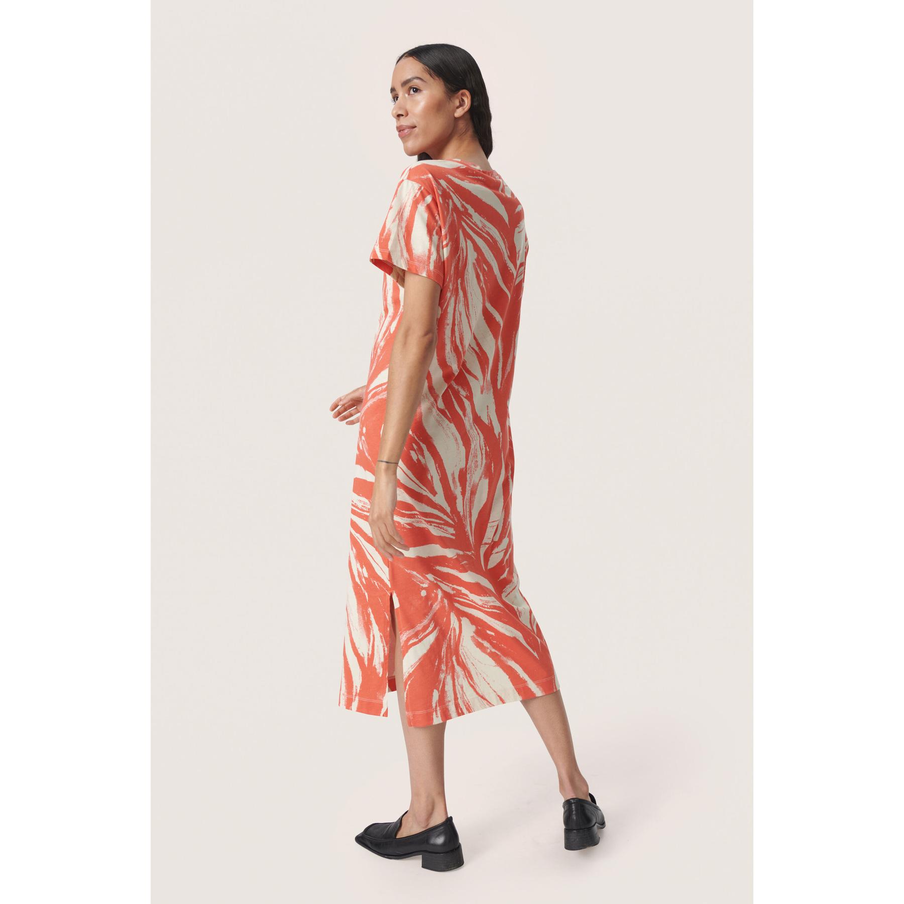 product/s/o/soaked-in-luxury_30406043-302875_4.jpg
