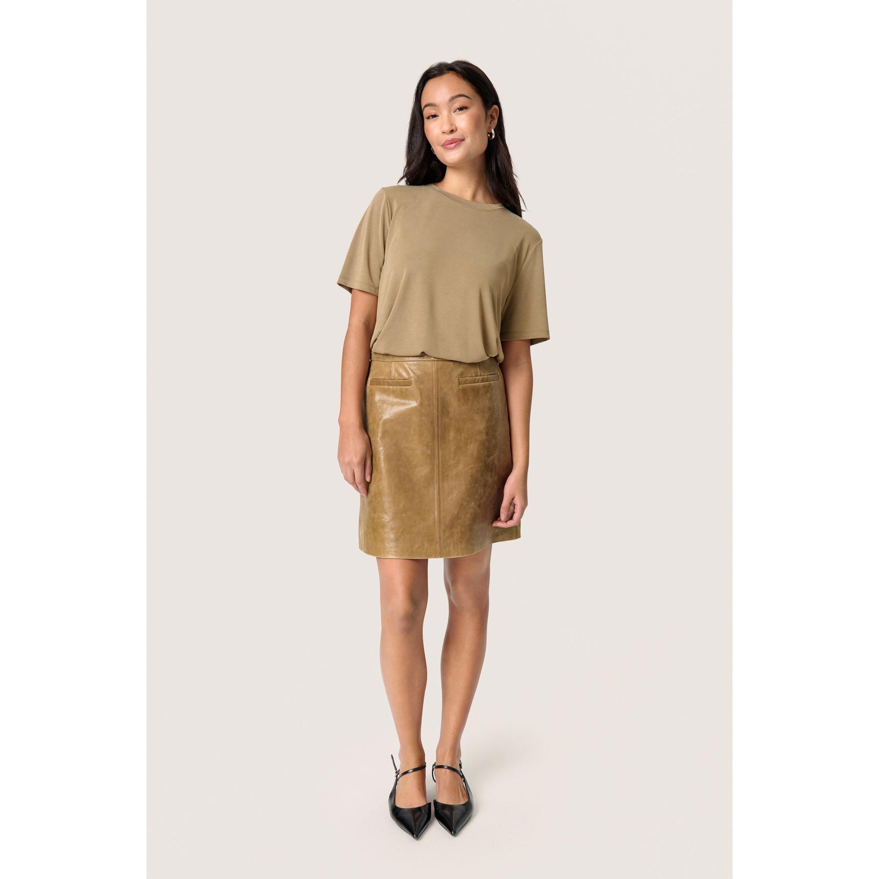 product/s/o/soaked-in-luxury_30406247-171019_1.jpg