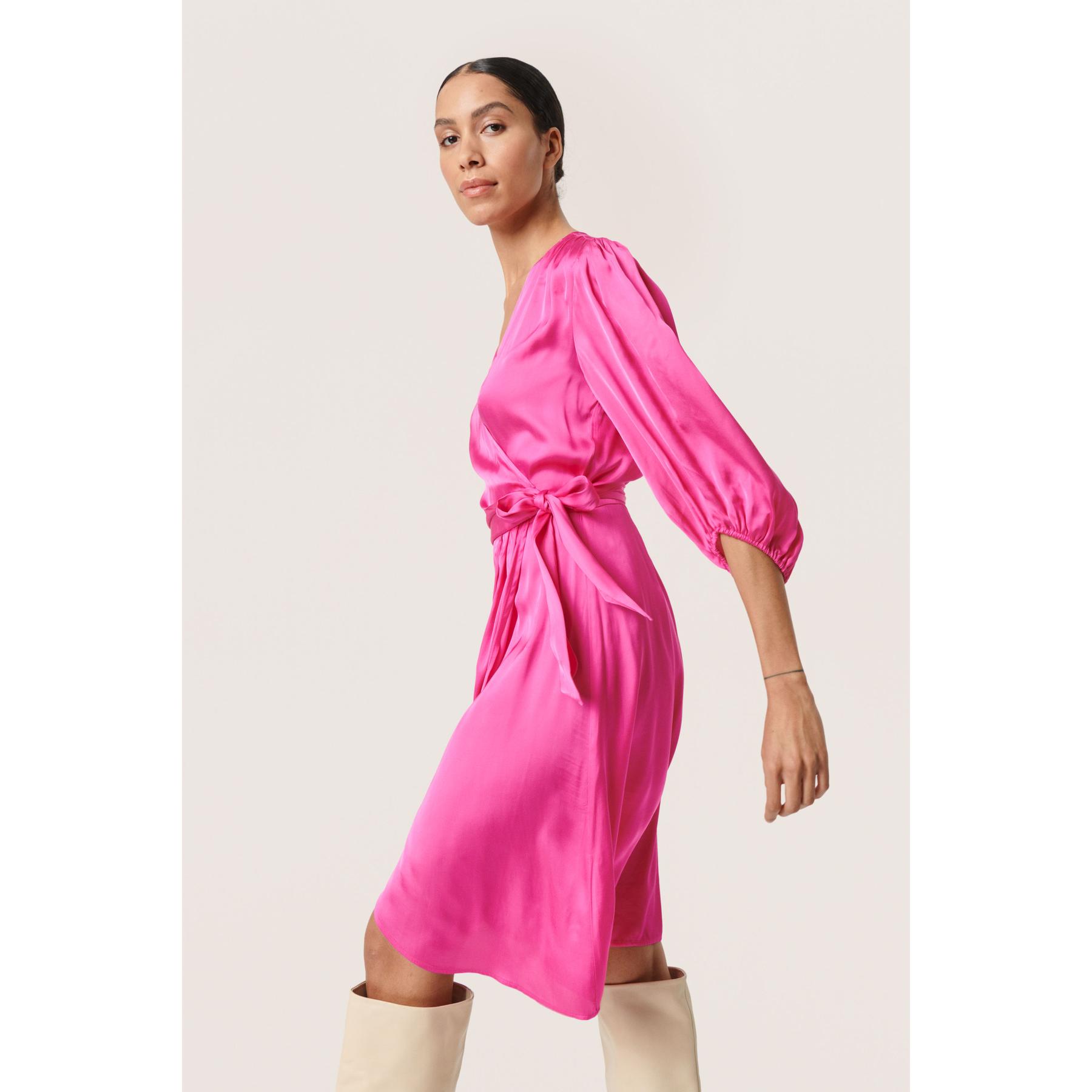 product/s/o/soaked-in-luxury_30406871-182330_5.jpg