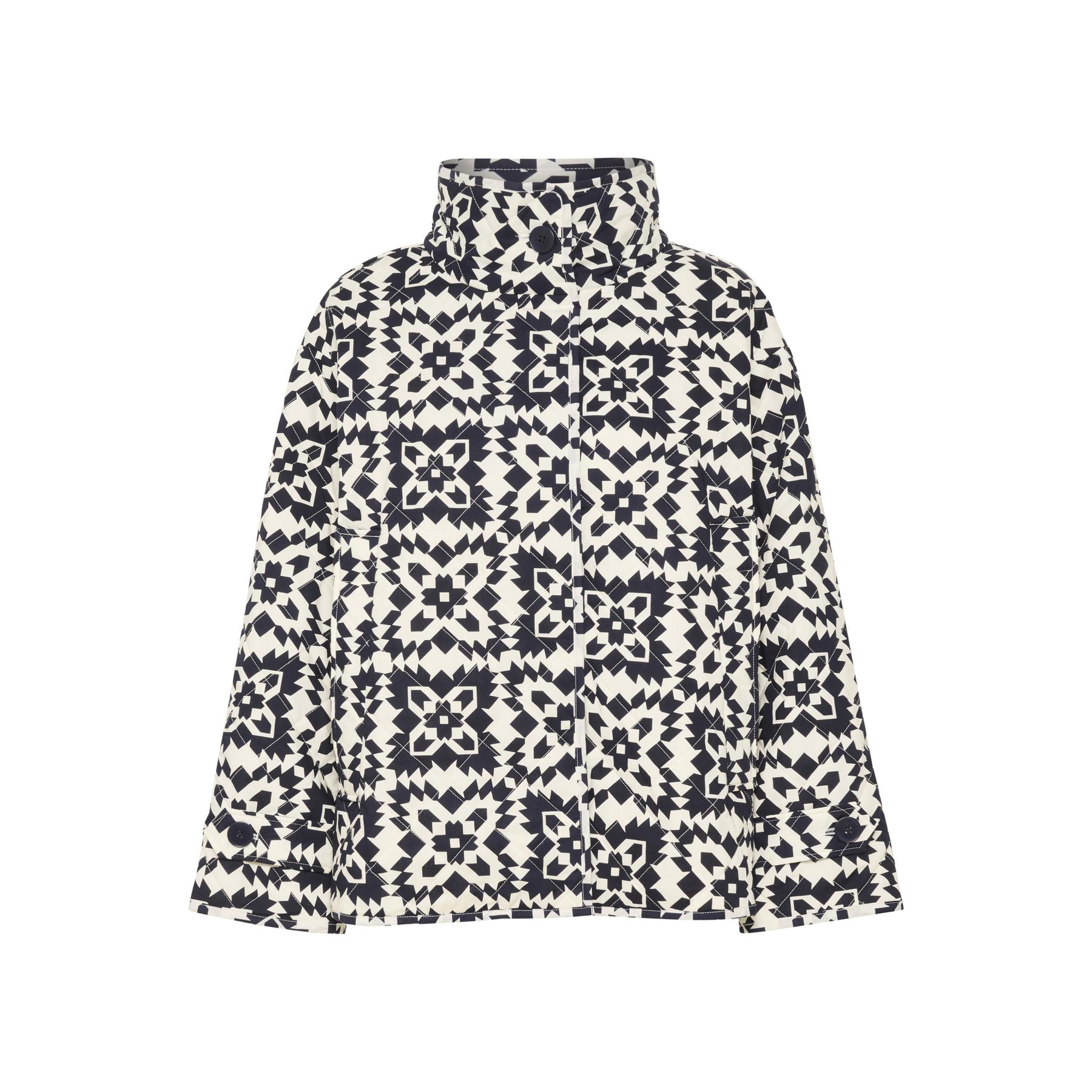 product/s/o/soaked-in-luxury_30407140-302588_0.jpg