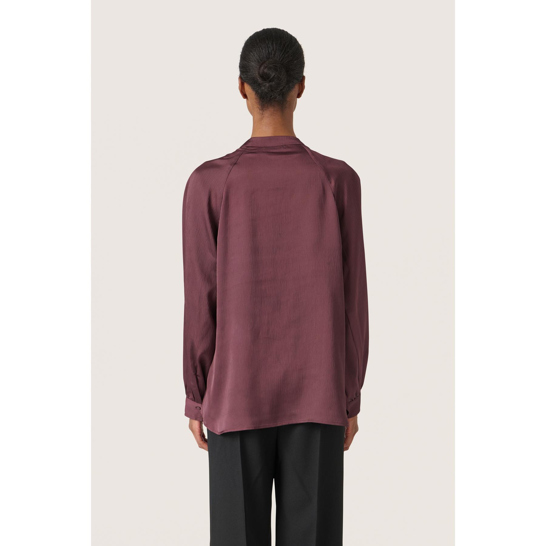 product/s/o/soaked-in-luxury_30407197-191619_3.jpg