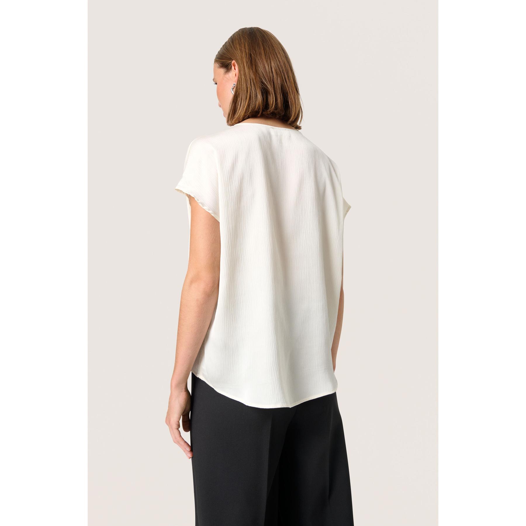 product/s/o/soaked-in-luxury_30407198-110701_5.jpg
