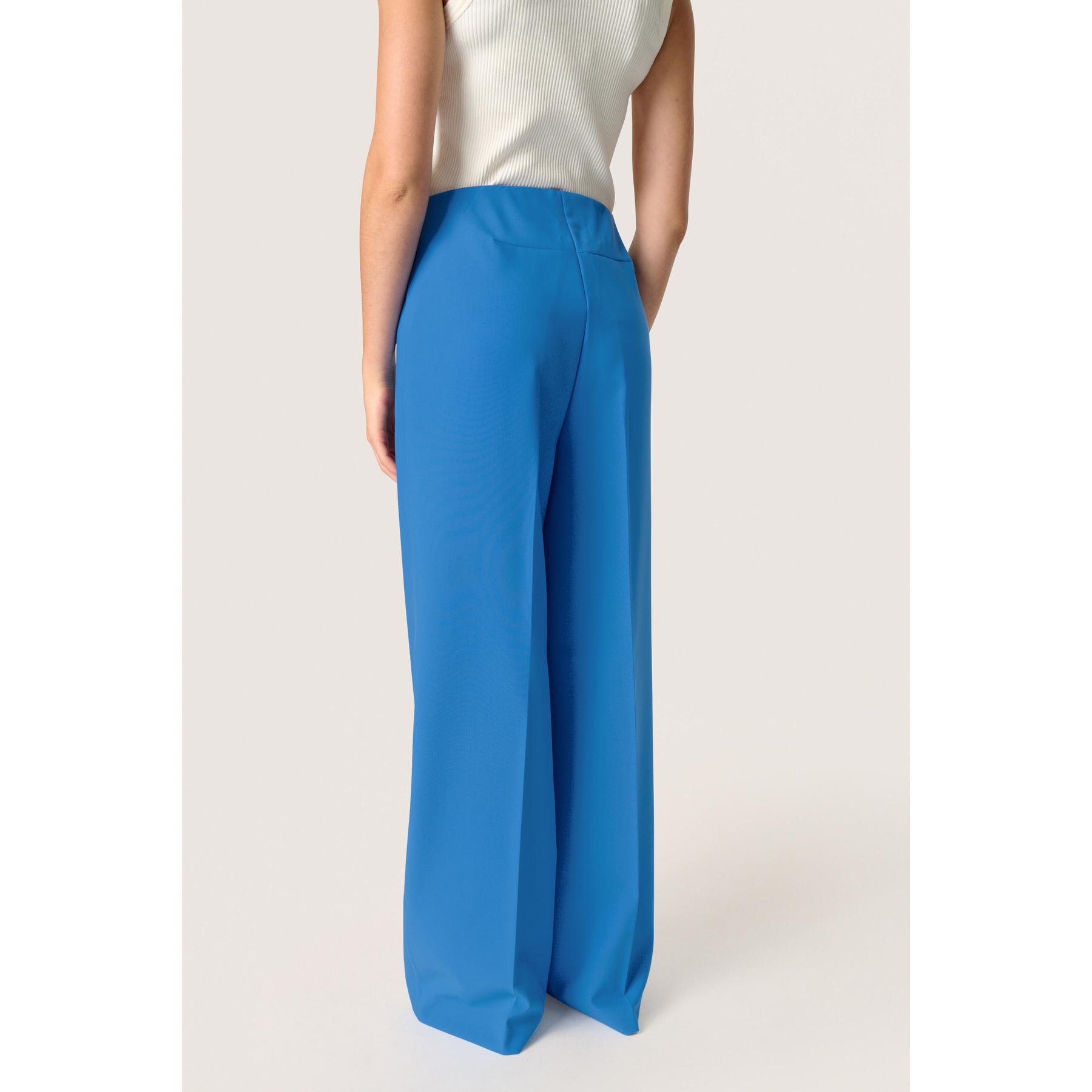 product/s/o/soaked-in-luxury_30407228-184043_6.jpg