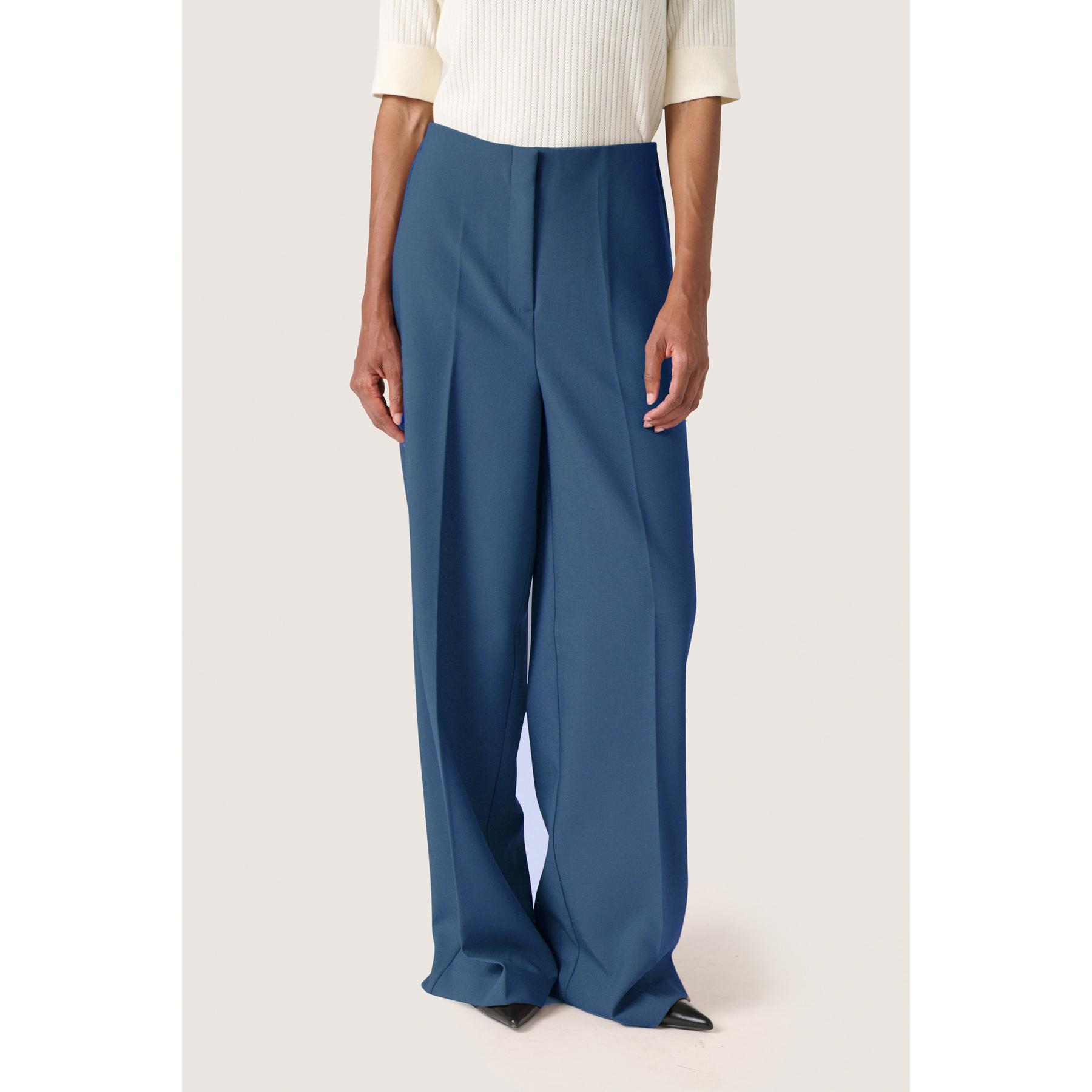 product/s/o/soaked-in-luxury_30407228-194026_3.jpg
