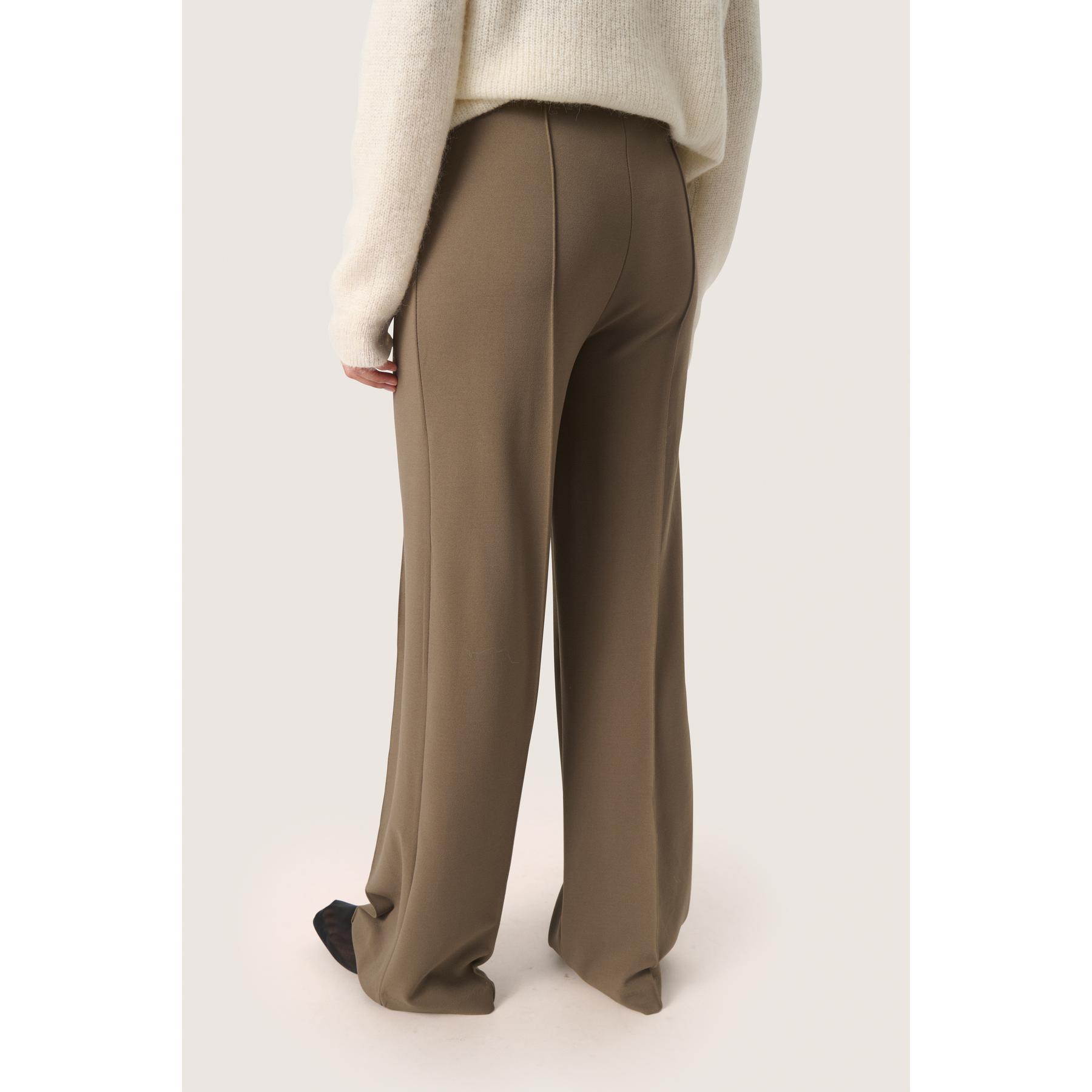 product/s/o/soaked-in-luxury_30407279-190808_5.jpg