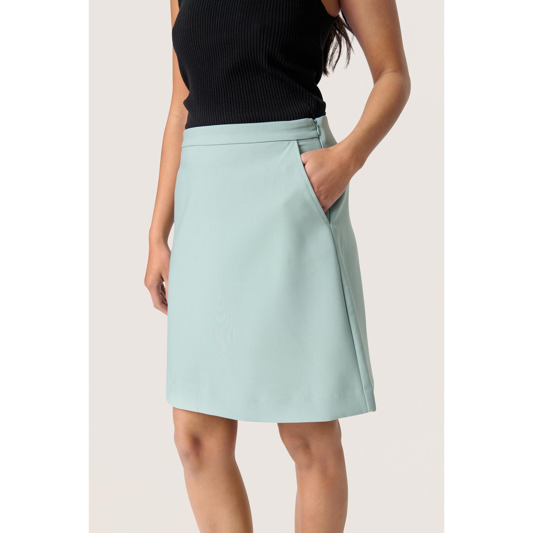 product/s/o/soaked-in-luxury_30407280-164706_0.jpg
