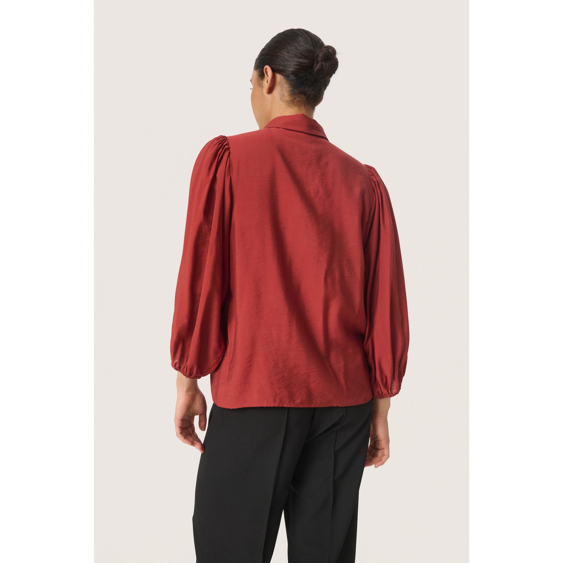 product/s/o/soaked-in-luxury_30407386-191338_6.jpg