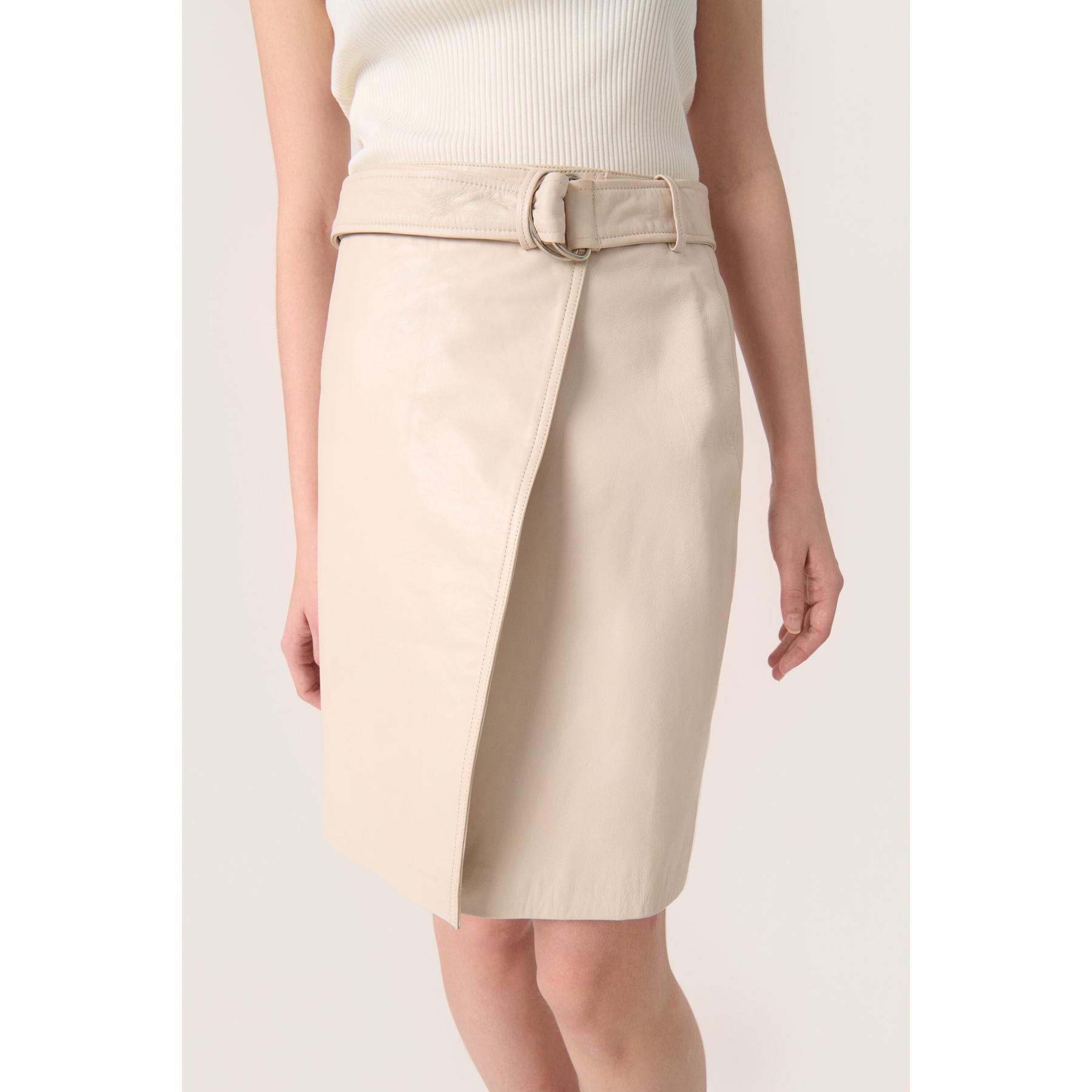 product/s/o/soaked-in-luxury_30407475-130907_2.jpg