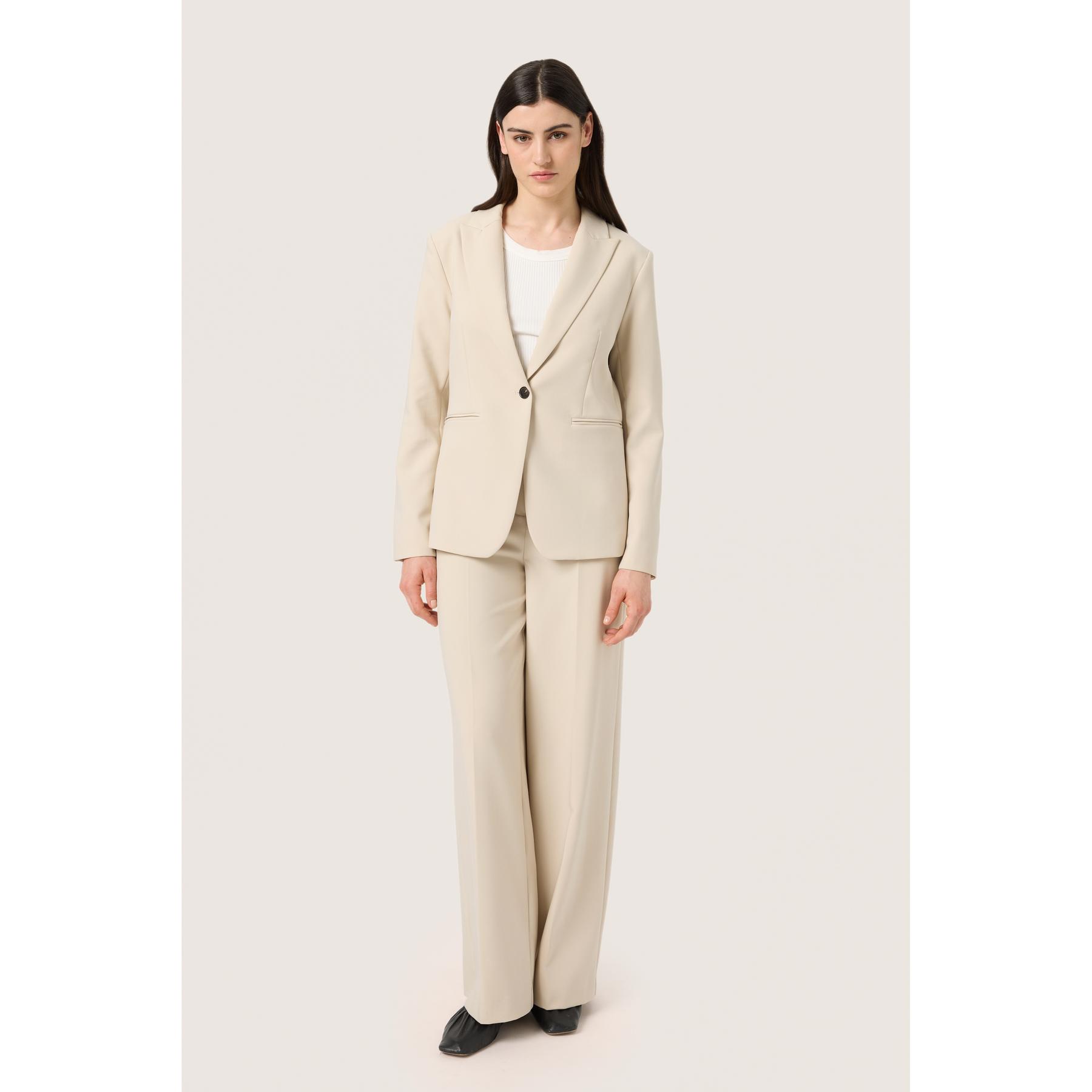 product/s/o/soaked-in-luxury_30407532-130401_3.jpg