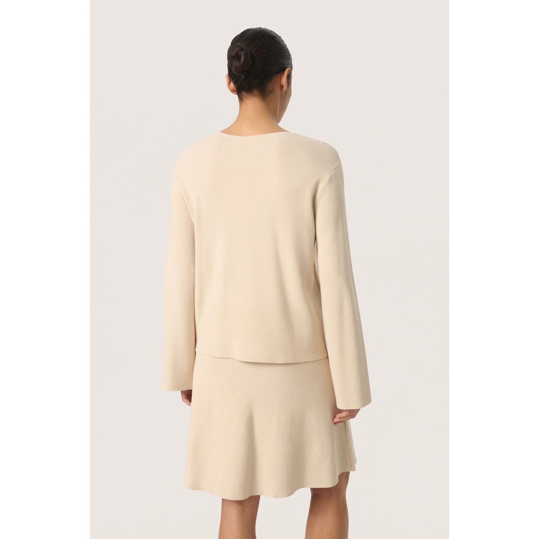 product/s/o/soaked-in-luxury_30407685-130401_5.jpg