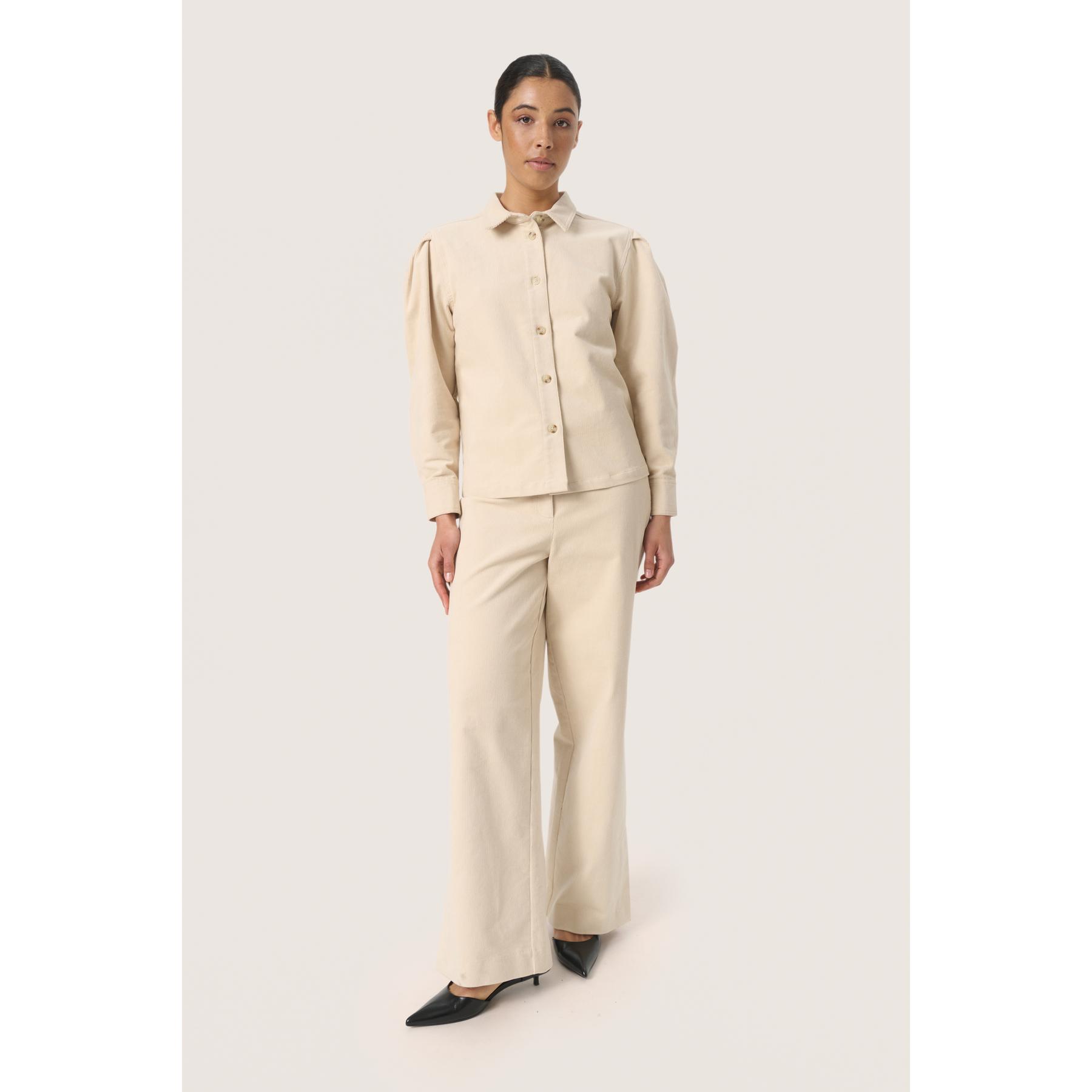 product/s/o/soaked-in-luxury_30407703-130401_3.jpg