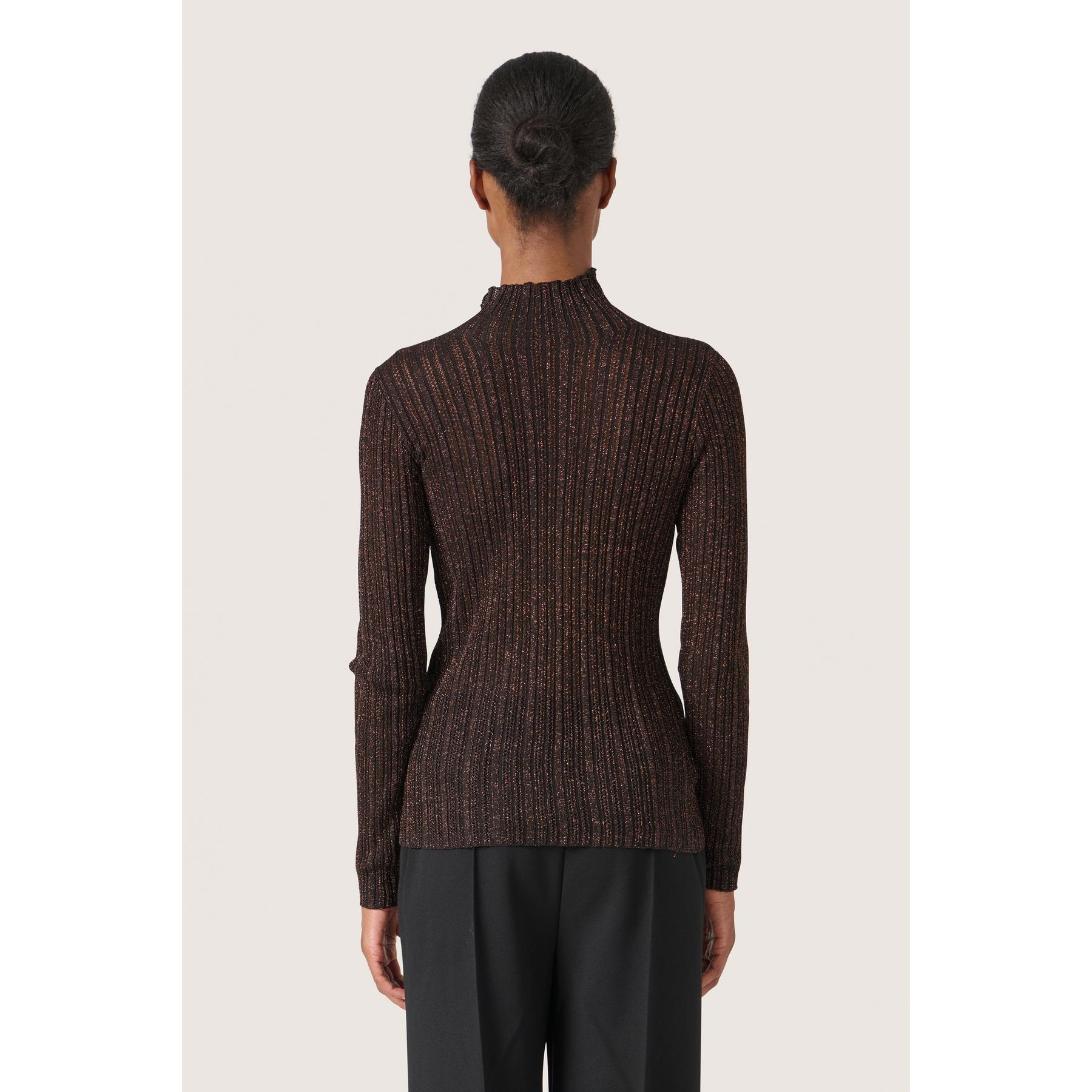 product/s/o/soaked-in-luxury_30407775-161325_5.jpg