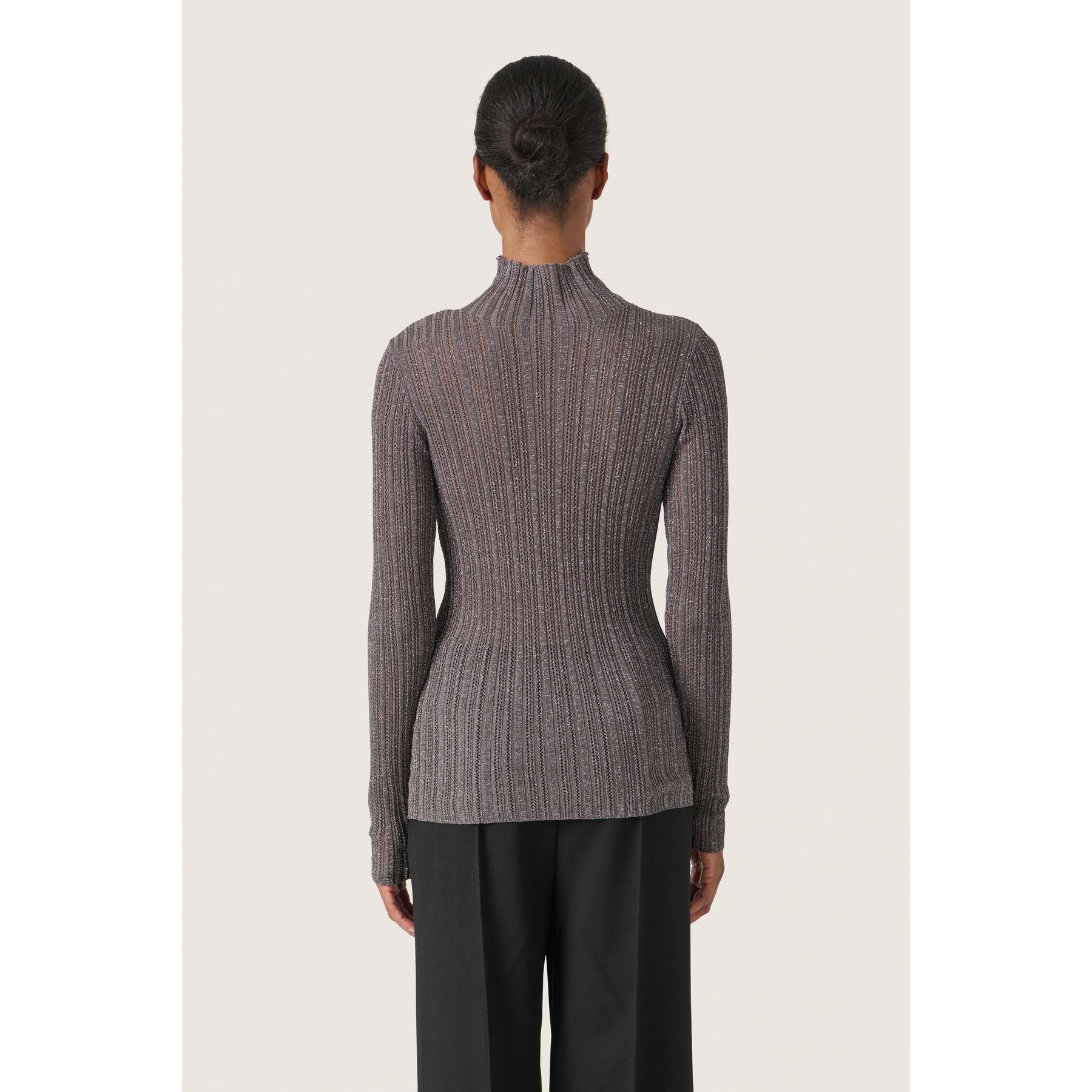 product/s/o/soaked-in-luxury_30407775-300390_9.jpg