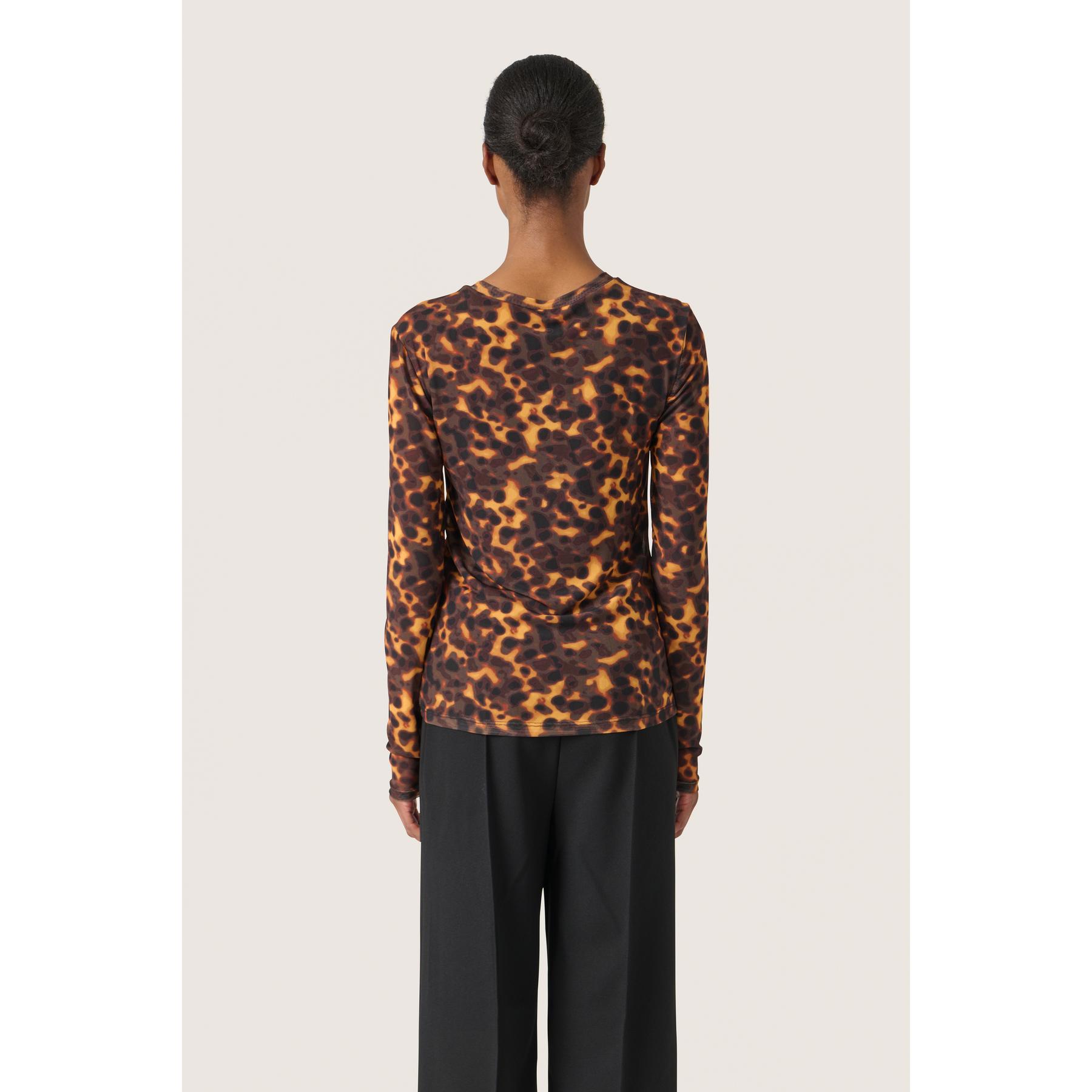 product/s/o/soaked-in-luxury_30407794-303276_5.jpg