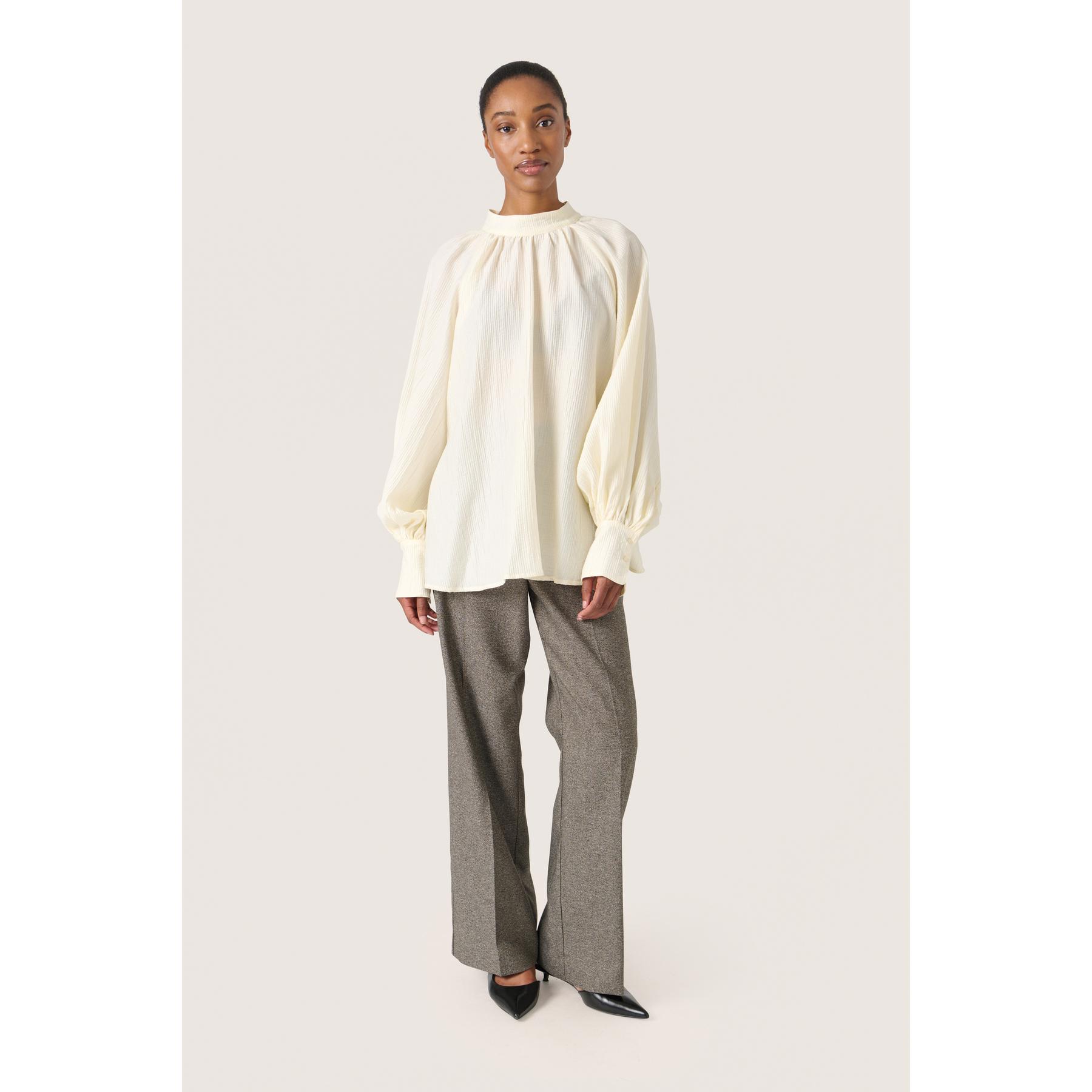 product/s/o/soaked-in-luxury_30407833-110701_4.jpg