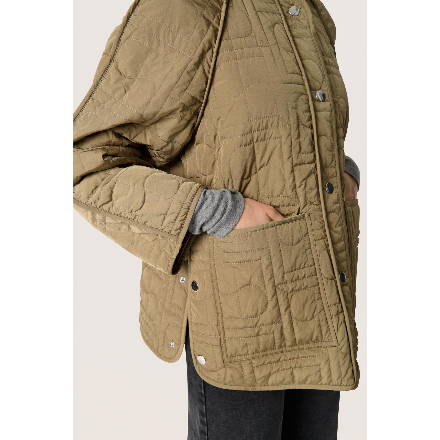 product/s/o/soaked-in-luxury_30407852-180617_6.jpg