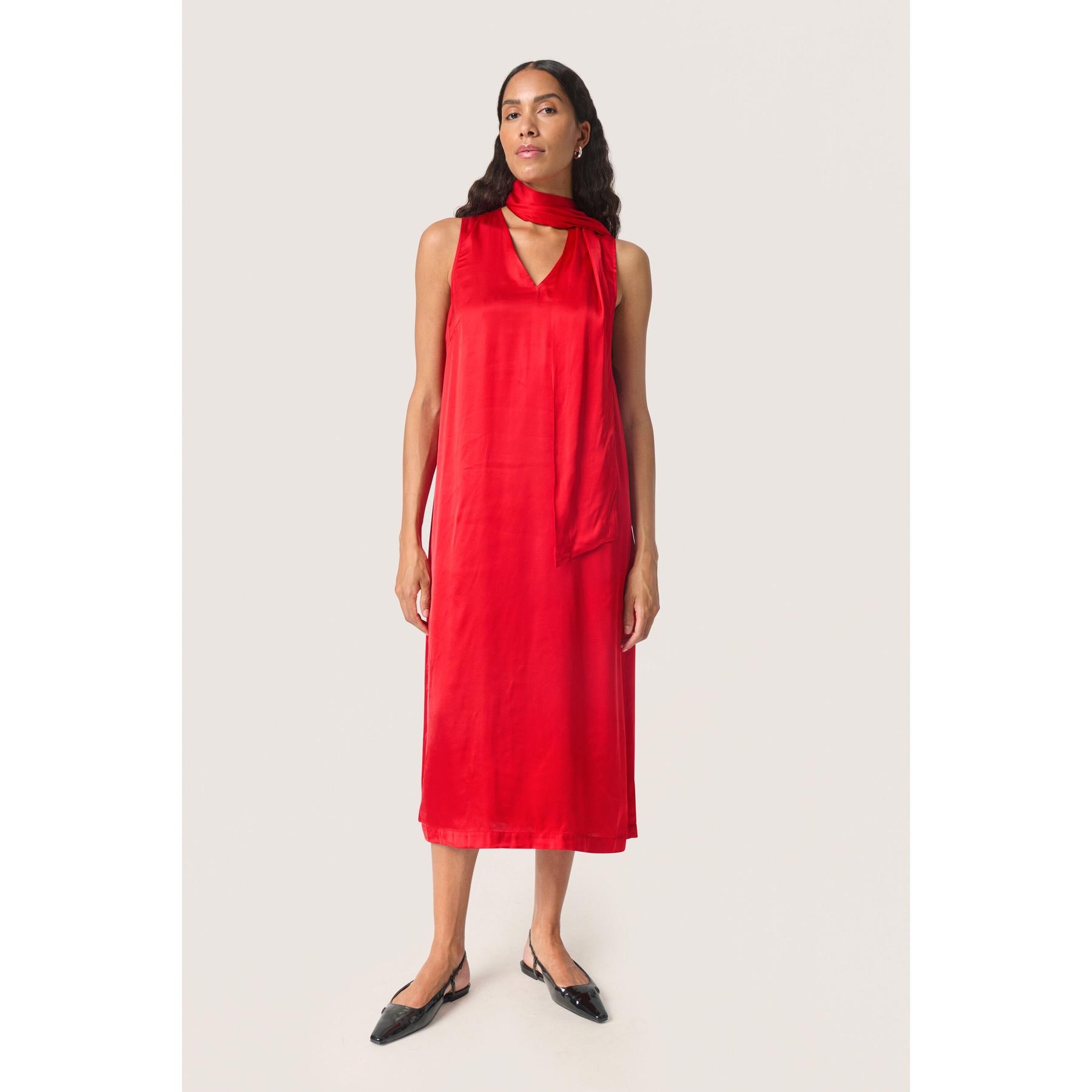 product/s/o/soaked-in-luxury_30408350-181657_3.jpg