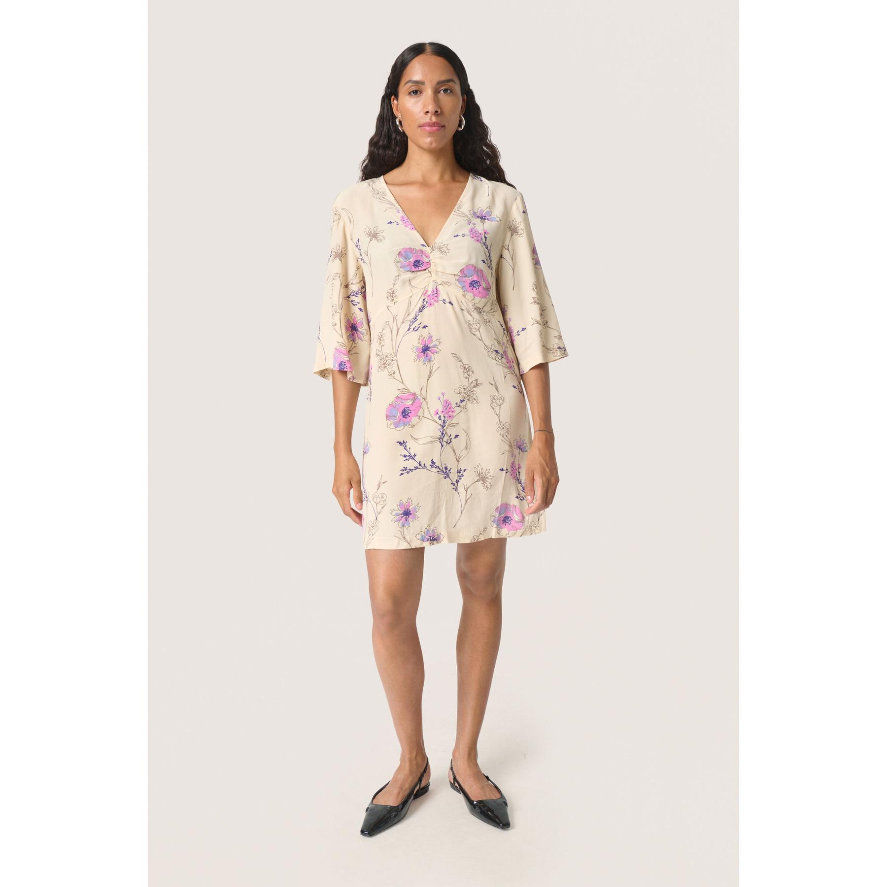 product/s/o/soaked-in-luxury_30408373-303898_5.jpg