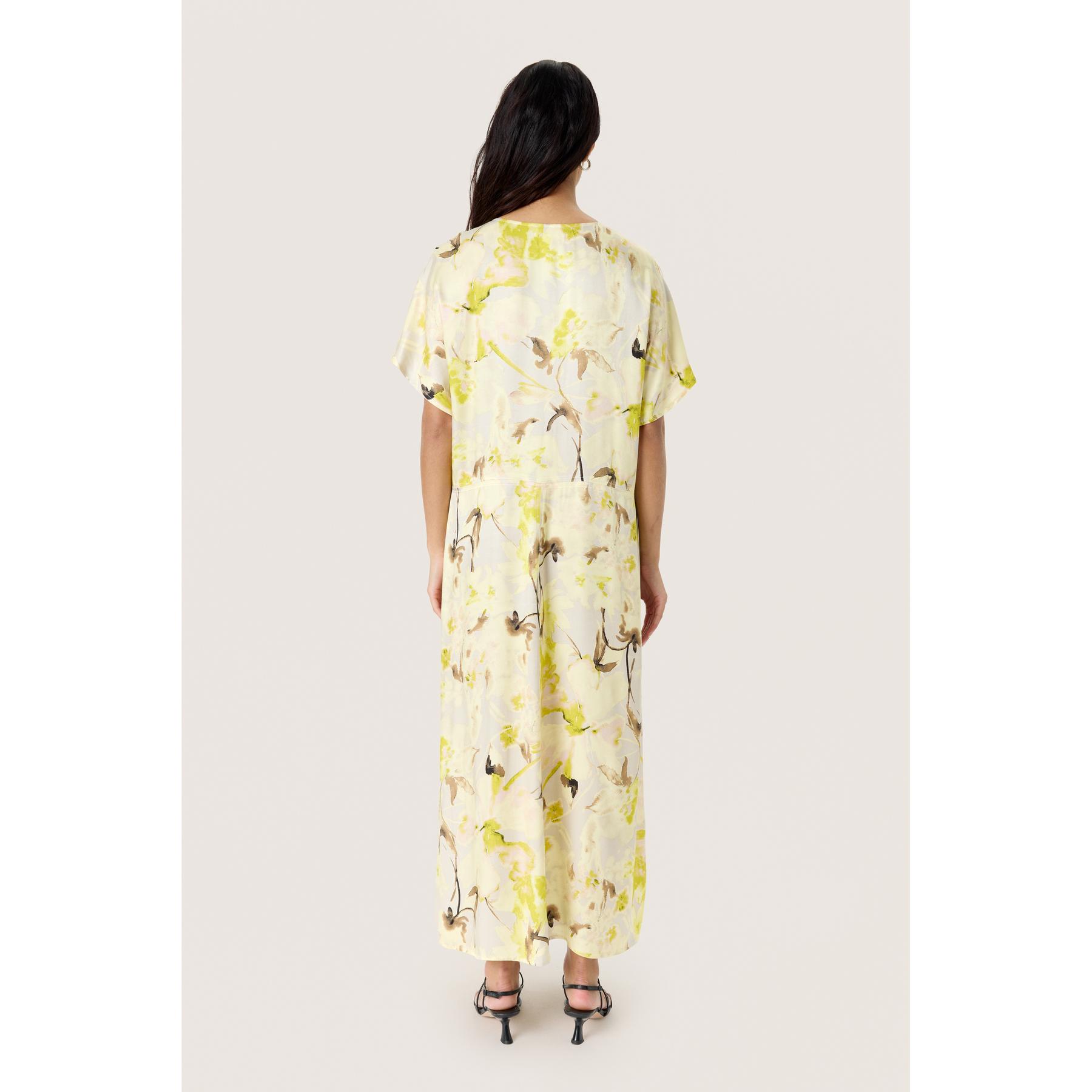 product/s/o/soaked-in-luxury_30408383-303909_5.jpg