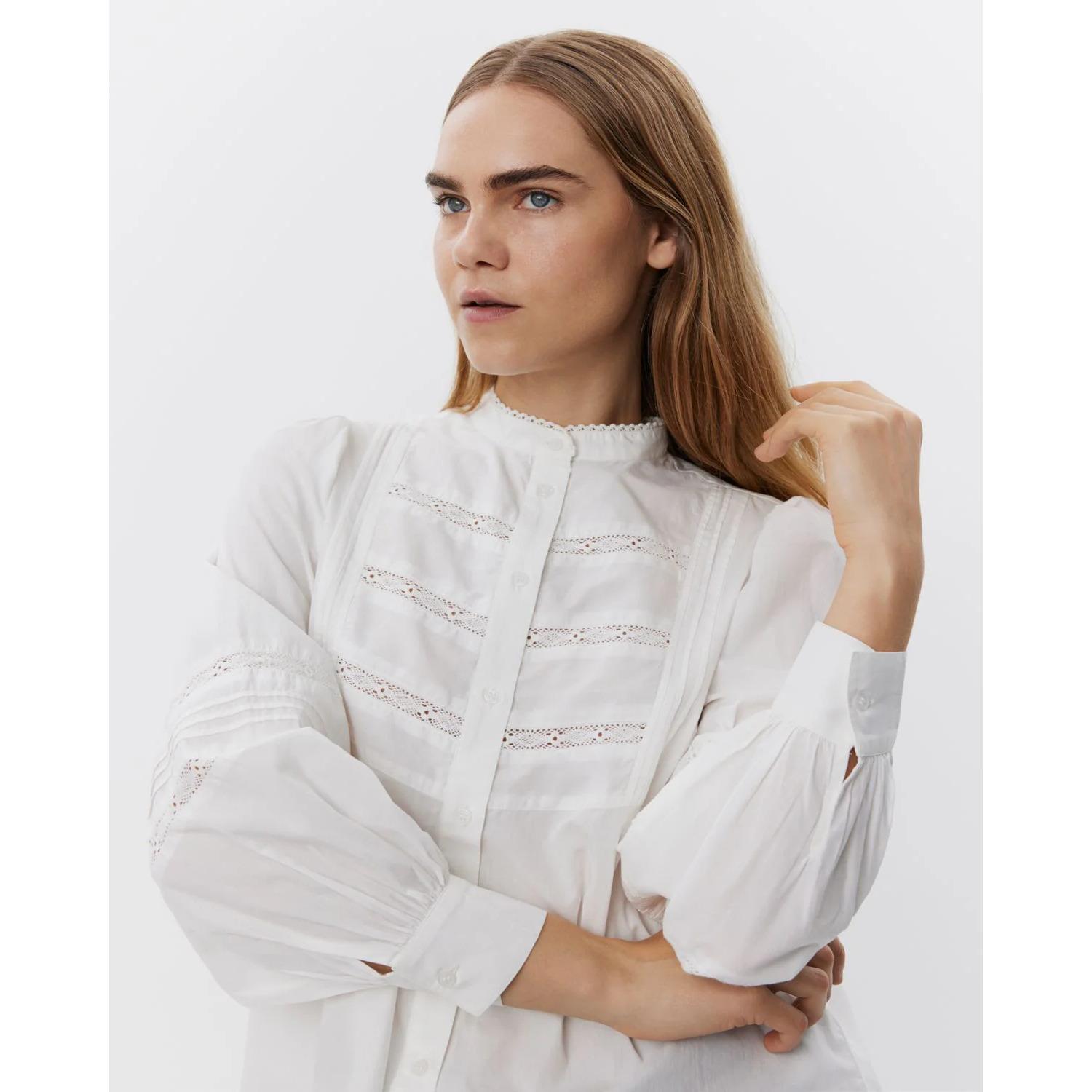 product/s/o/sofie-schnoor_s243120-0105_white_3.jpg