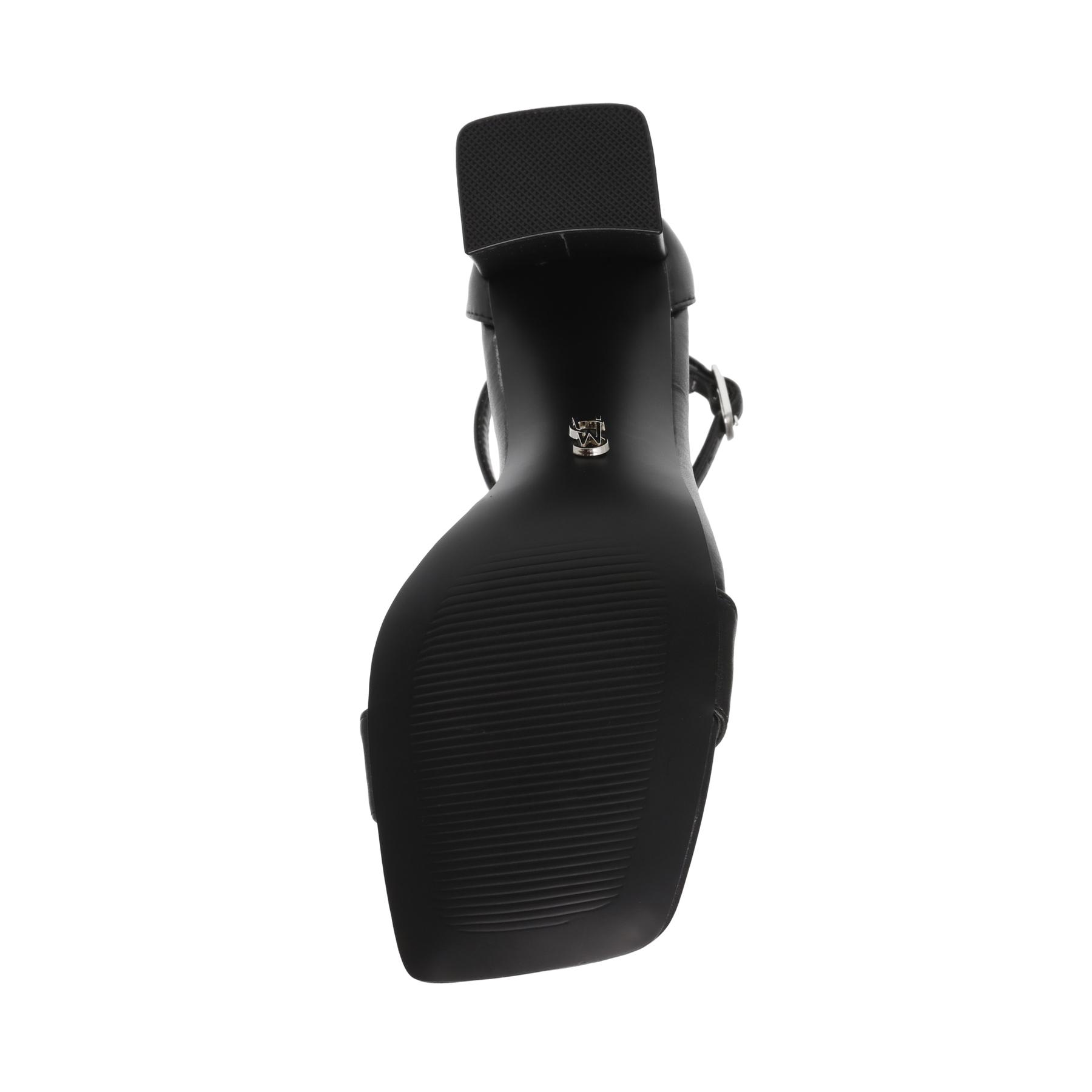 product/s/t/steve-madden_sm19000021-03001-017_07-nw051524.jpg