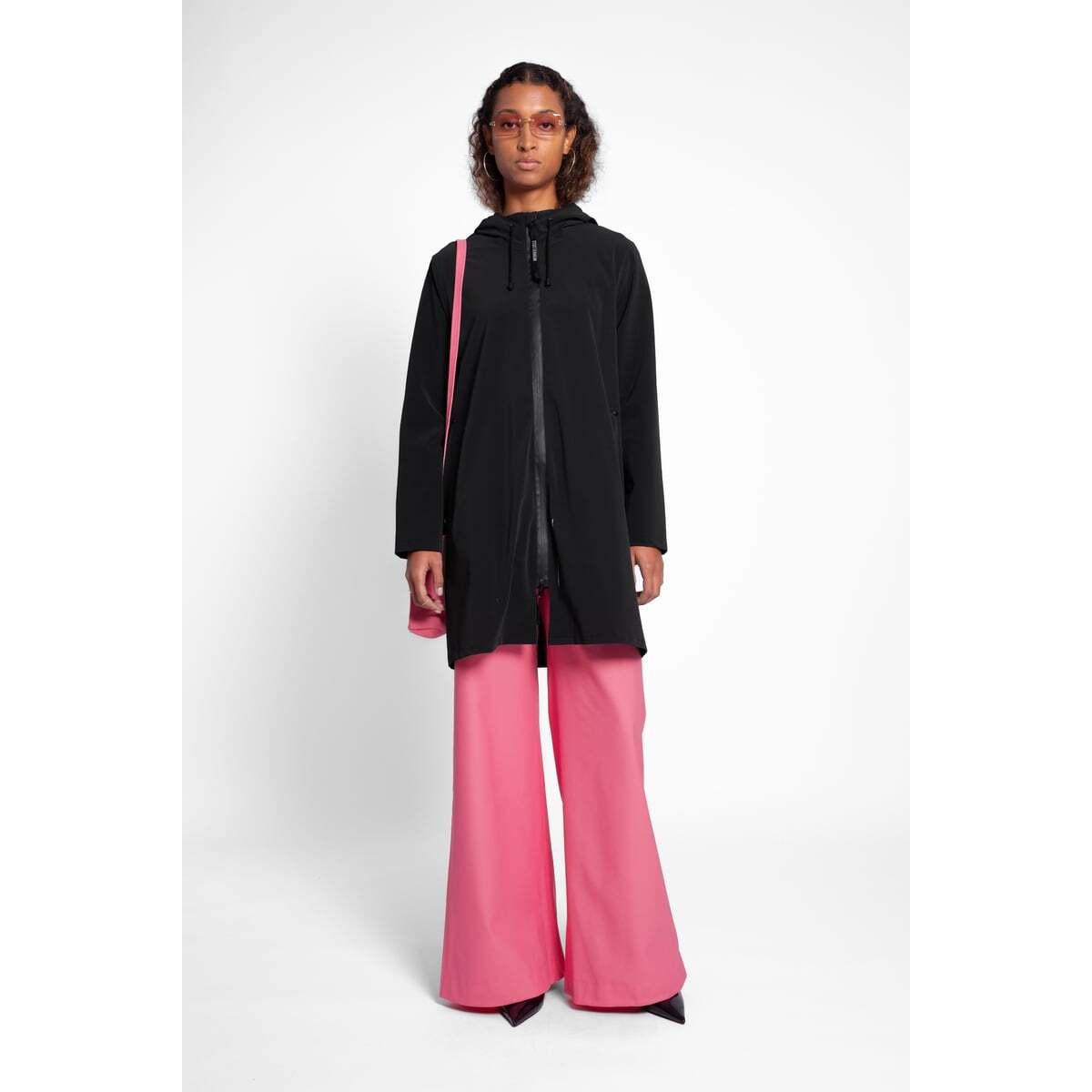 product/s/t/stutterheim_3236-1001_noir_4.jpg