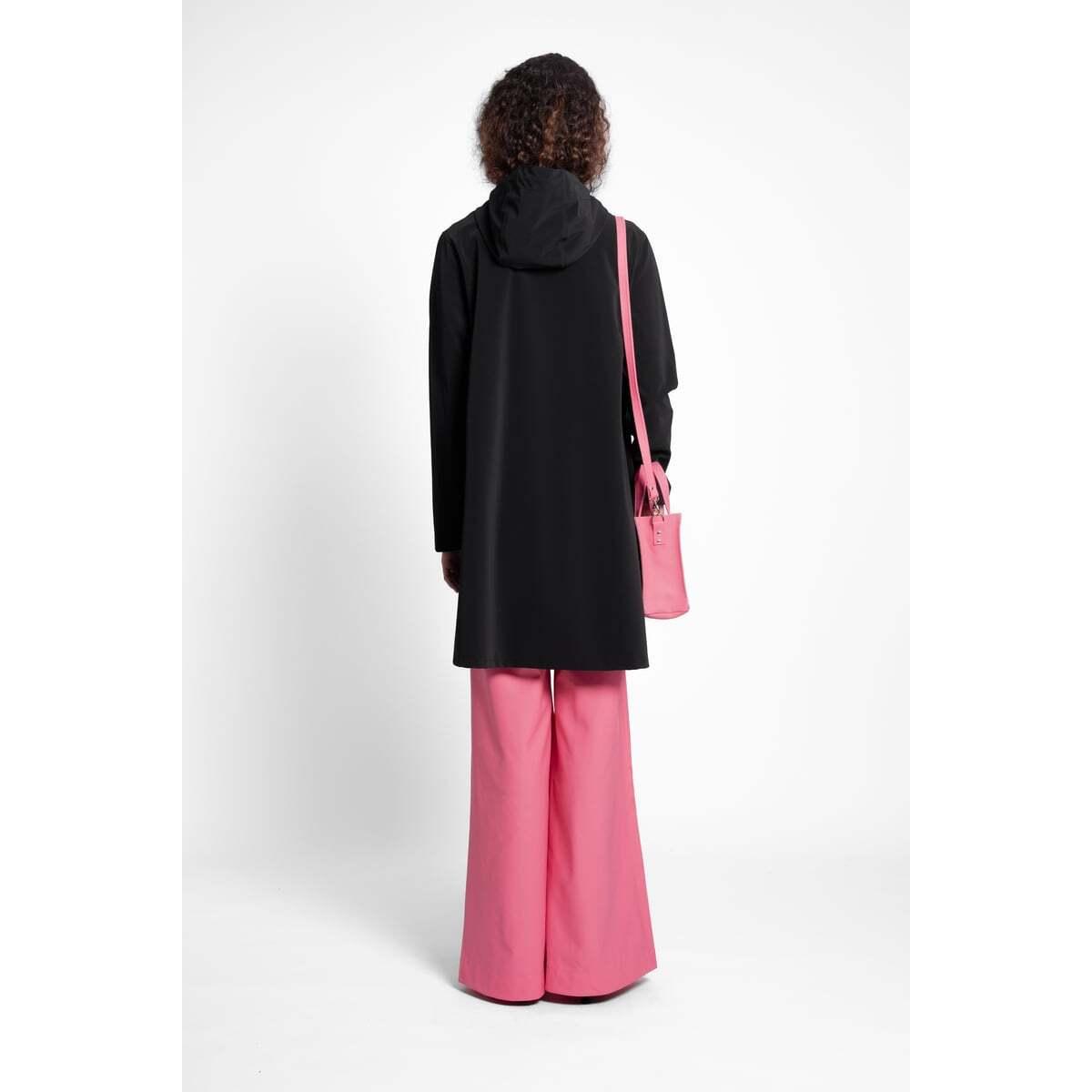 product/s/t/stutterheim_3236-1001_noir_6.jpg