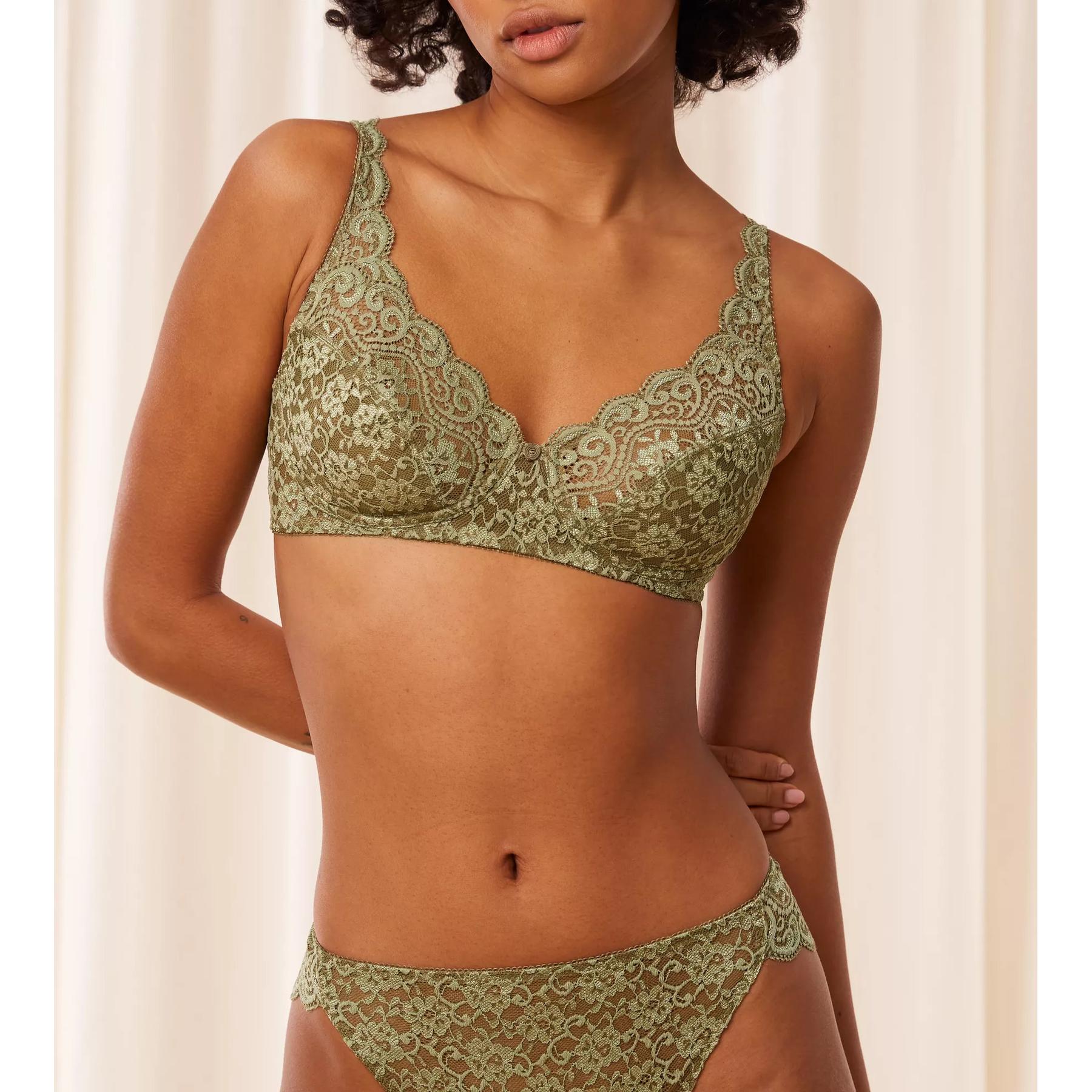 product/t/r/triumph_10210704-7309_martini-olive_2.jpg