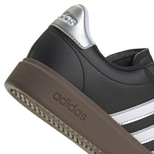 product/a/d/adidas_jh8677_8_footwear_photography_detail_view_1_white-nw091625.jpg