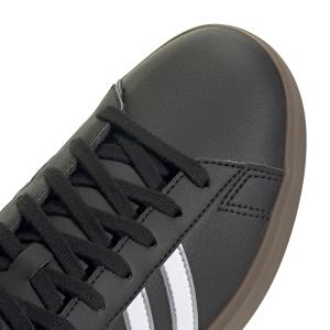 product/a/d/adidas_jh8677_9_footwear_photography_detail_view_2_white-nw091625.jpg